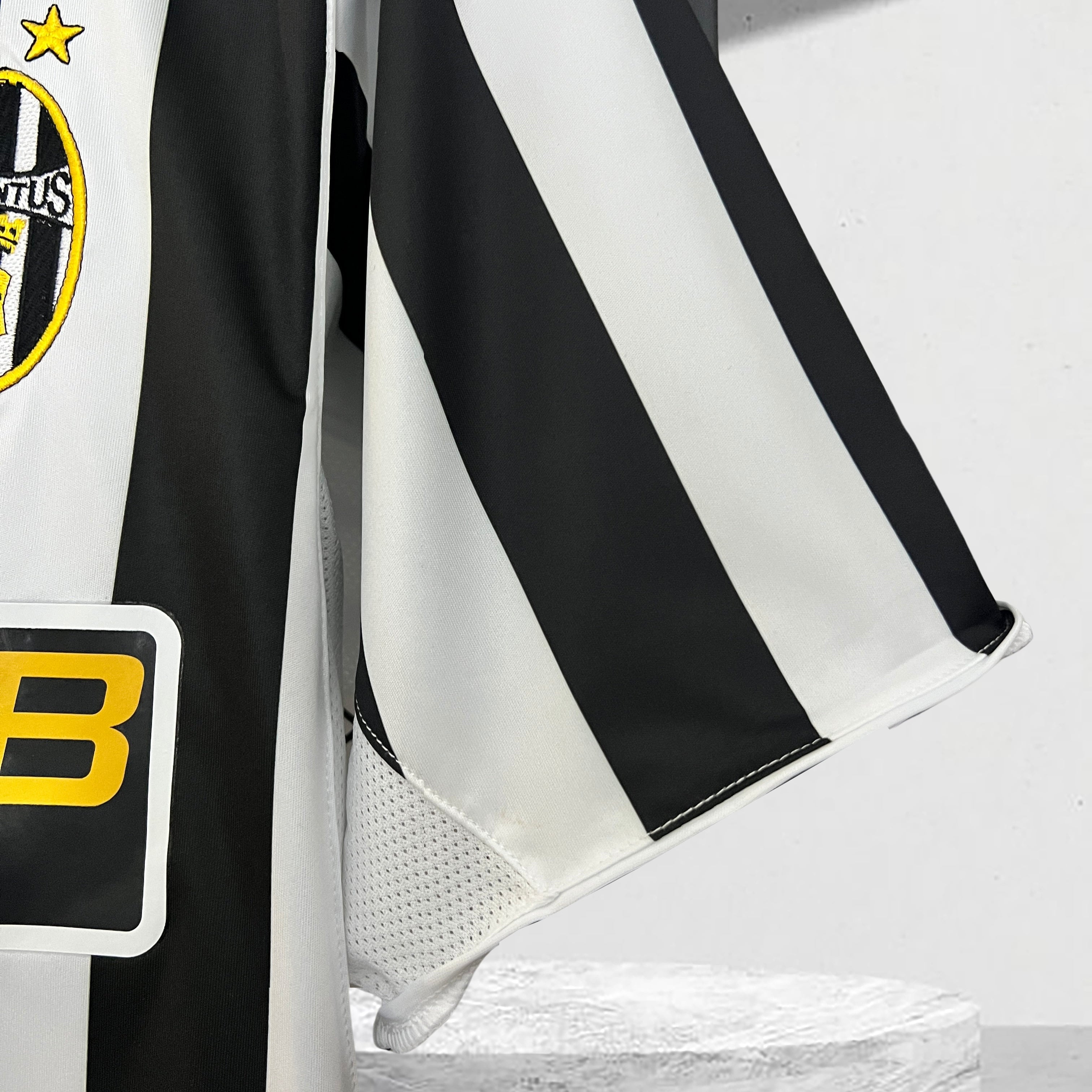 Juventus 2003–2004 Hjemmedrakt