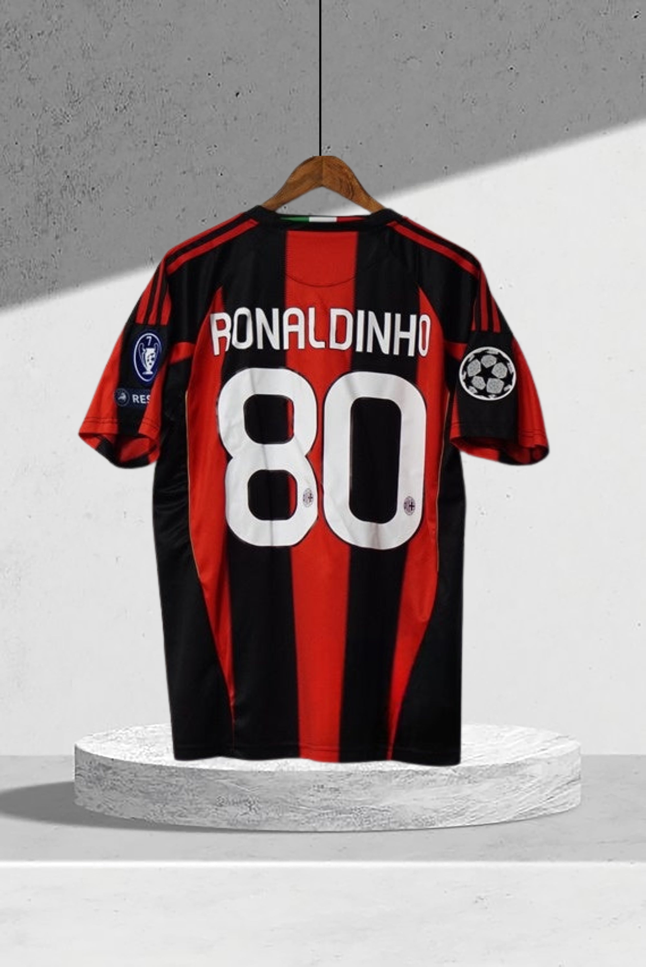 AC Milan 2010–2011 Hjemmedrakt