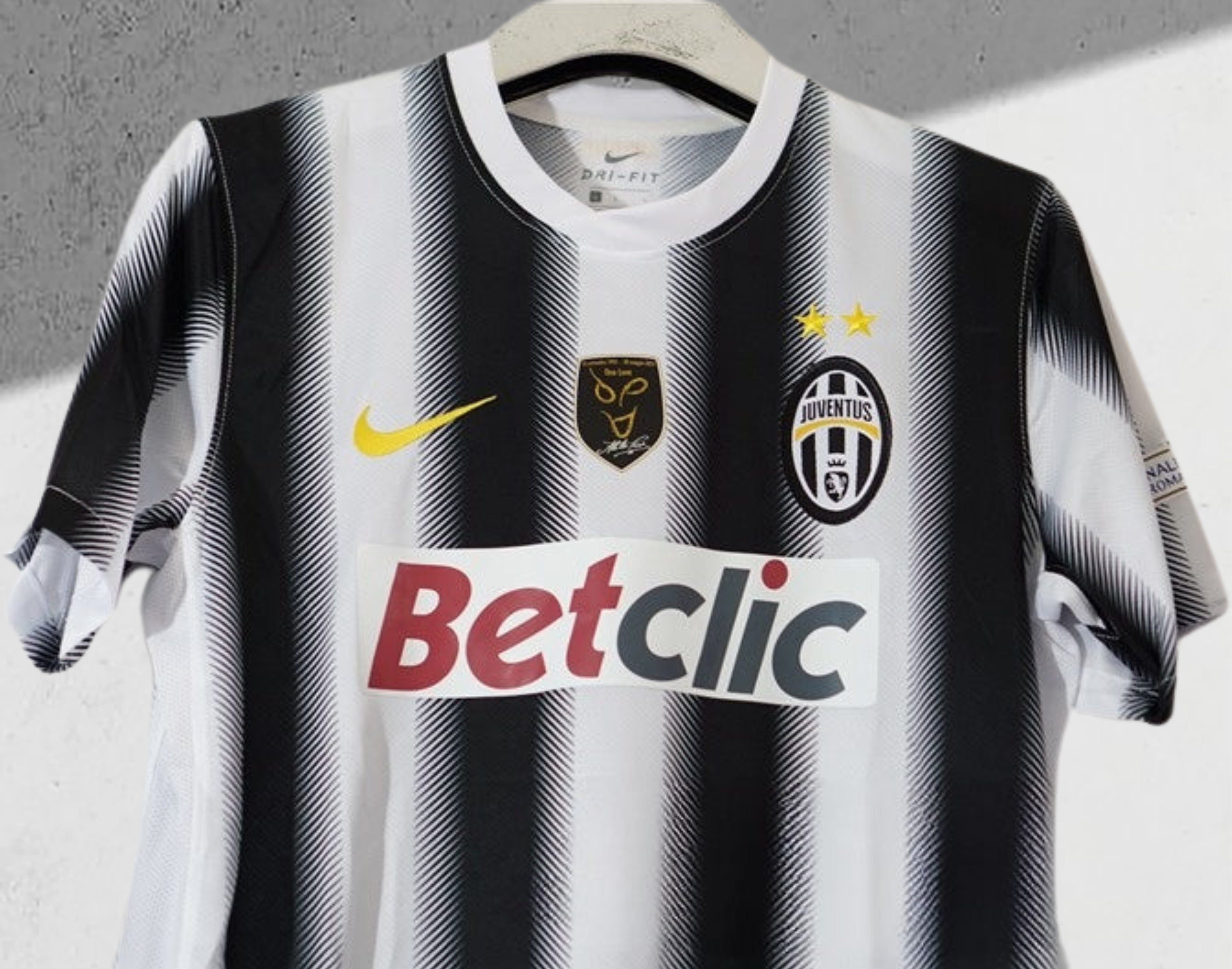 Juventus 2011–2012 Hjemmedrakt