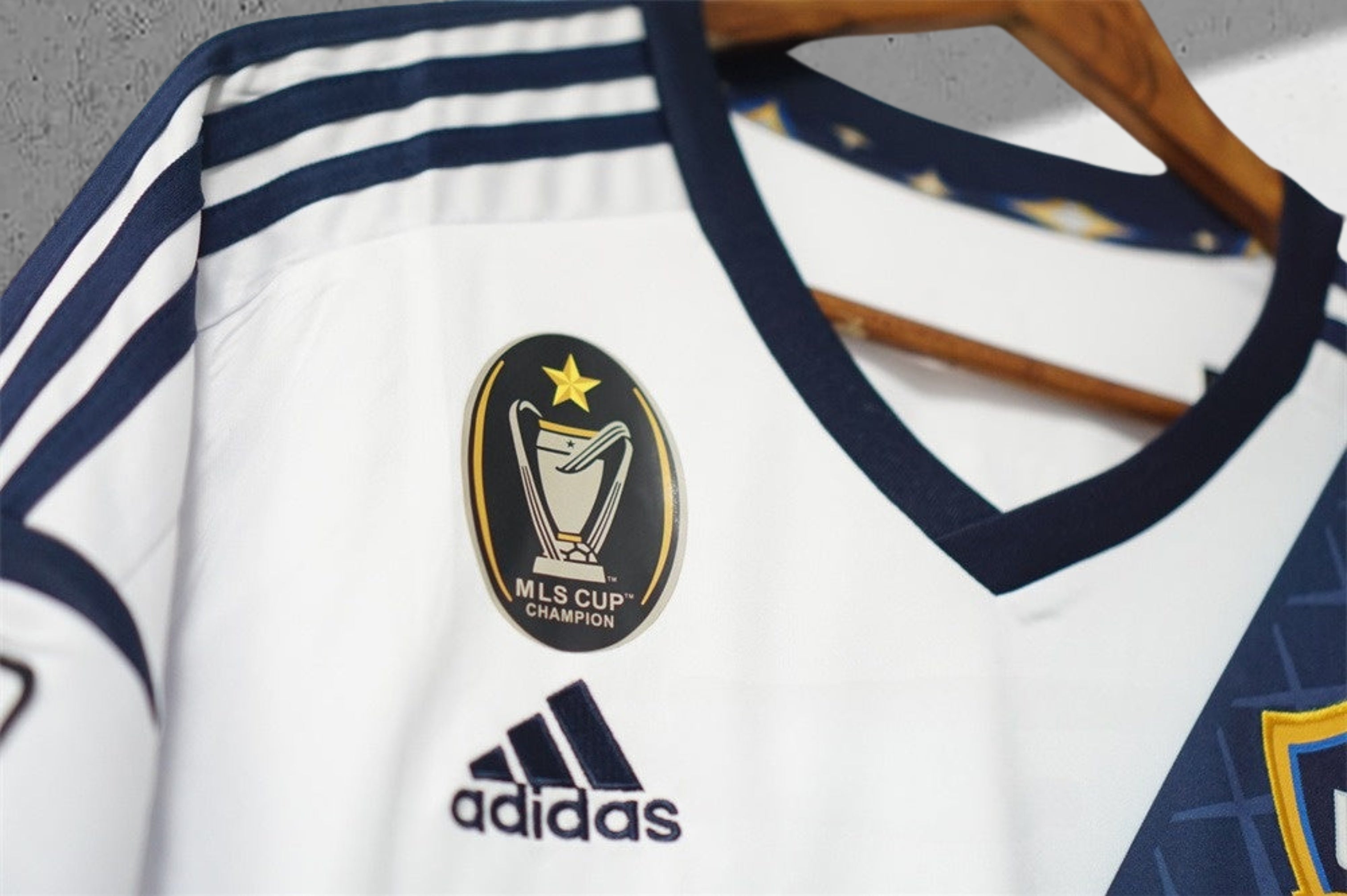 LA Galaxy 2011–2012 Hjemmedrakt
