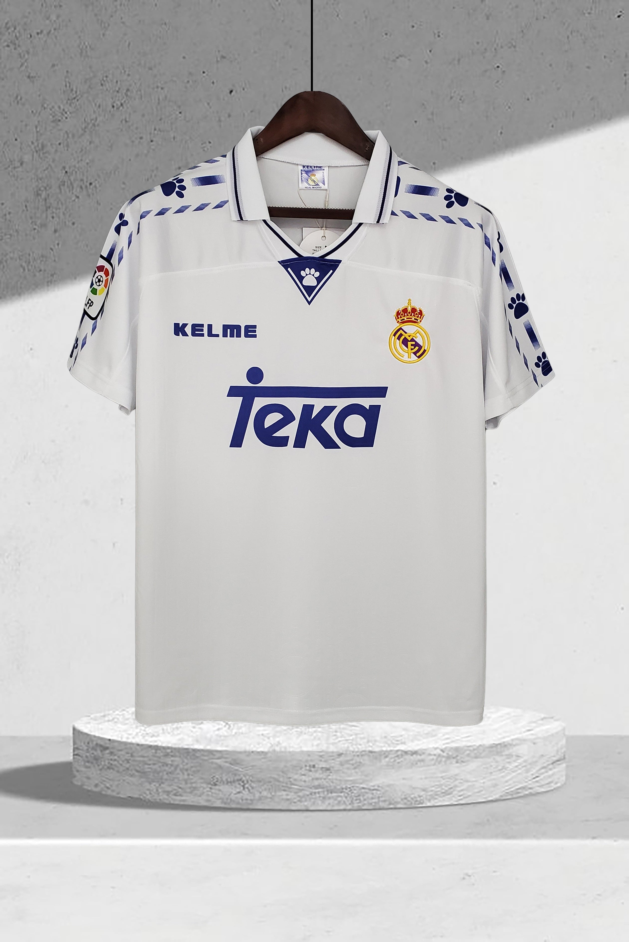 Real Madrid 1996–1997 Hjemmedrakt