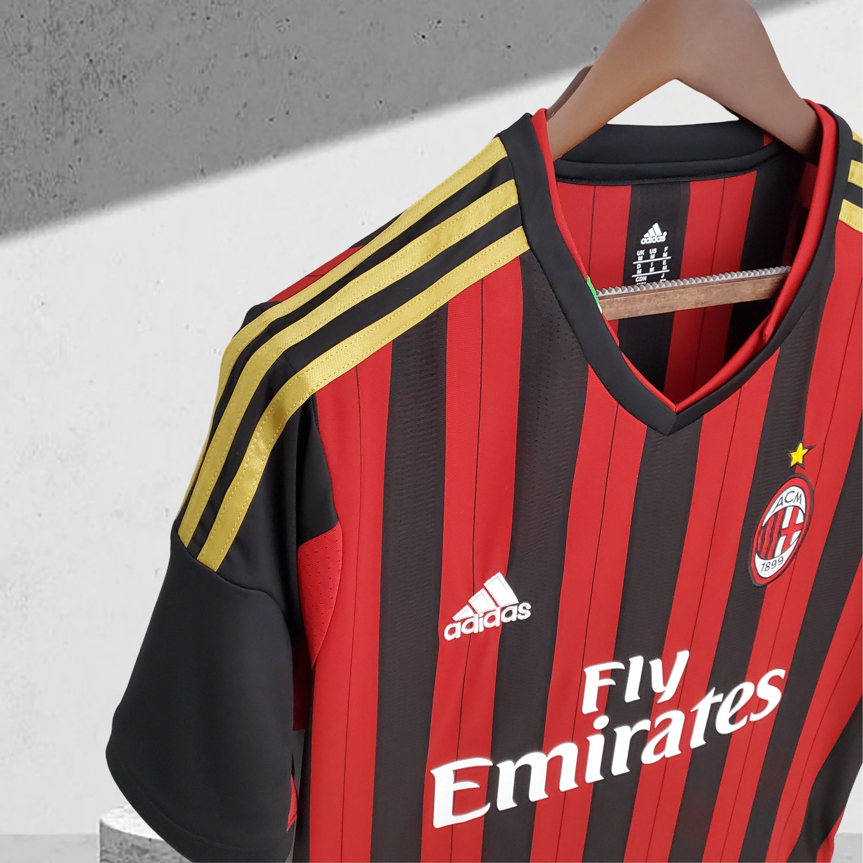 AC Milan 2013–2014 Hjemmedrakt