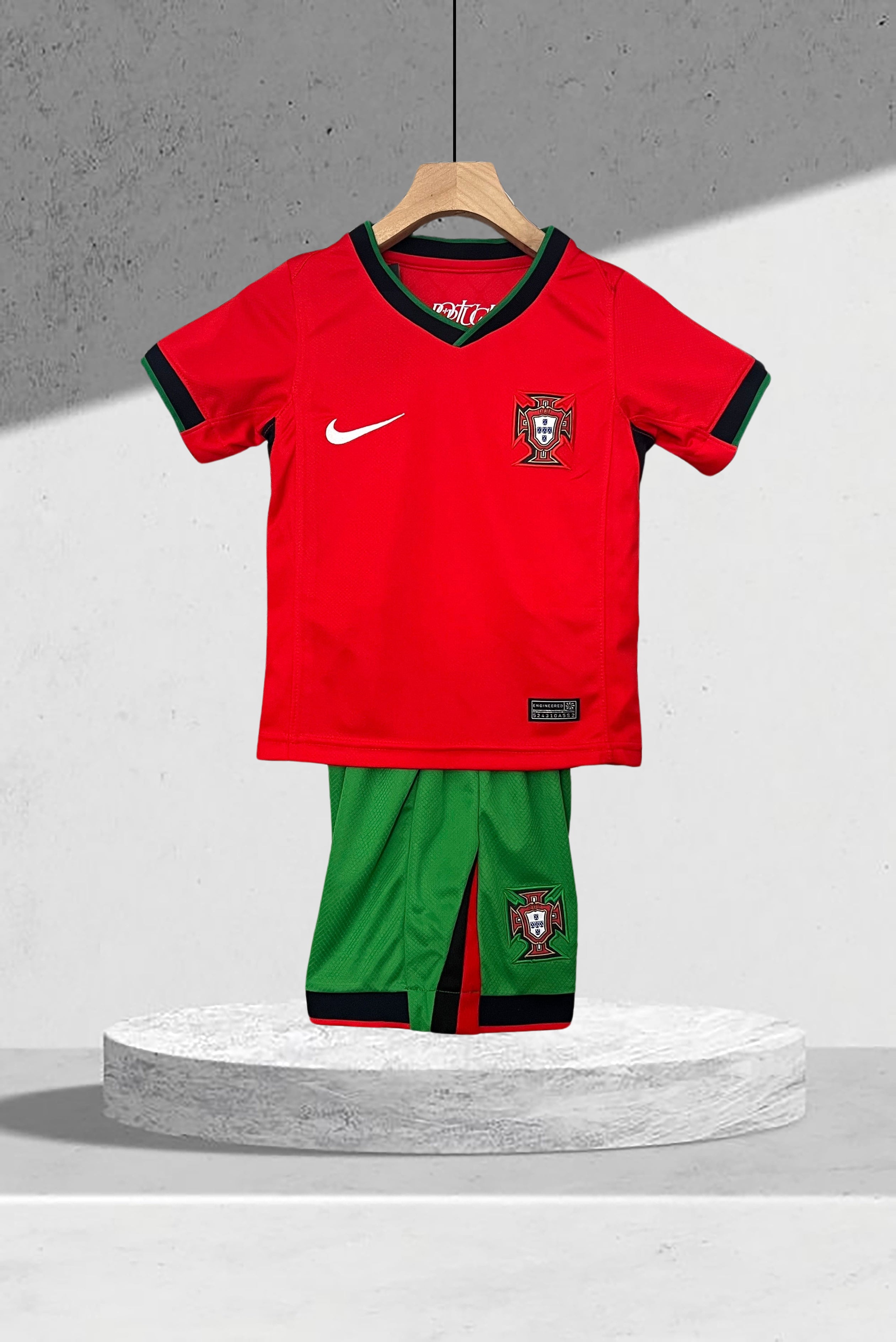 Portugals EM 2024 Hjemmedrakt Mini-Kit Barn