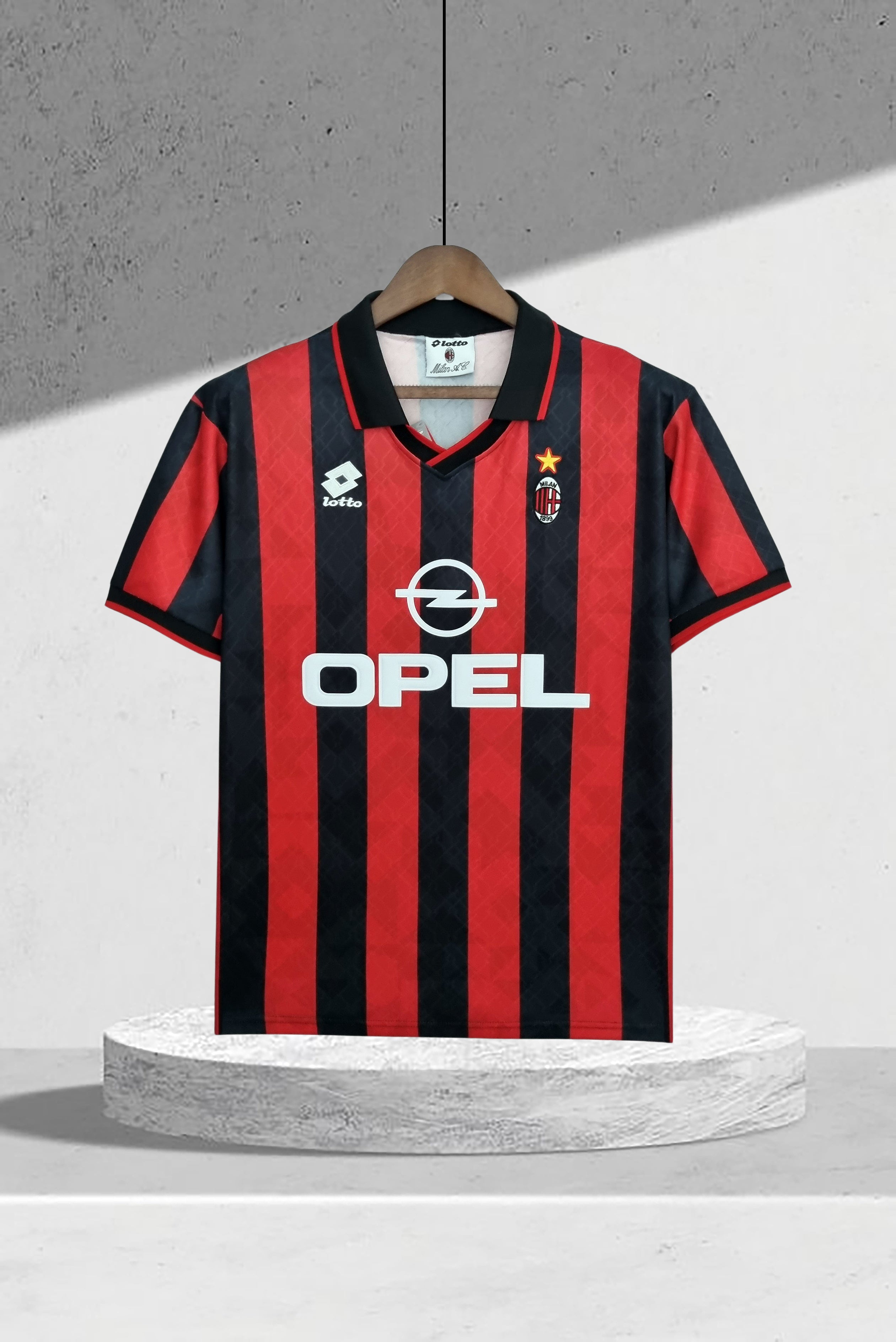 AC Milan 1995–1996 Hjemmedrakt