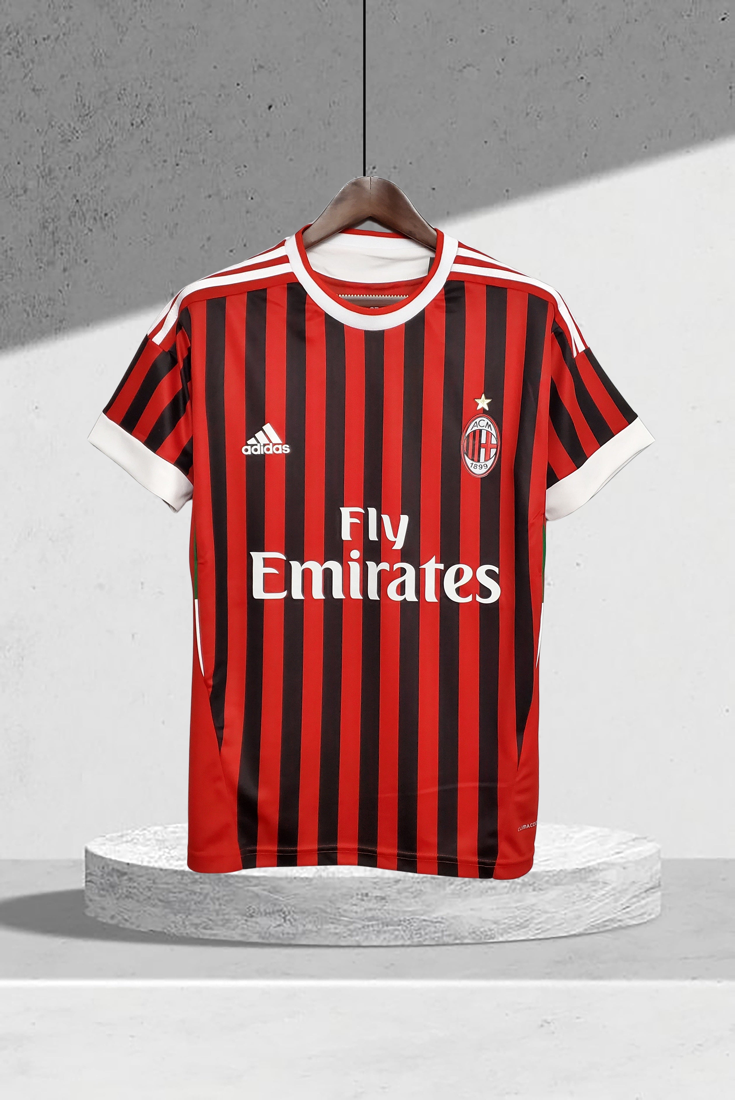 AC Milan 2011–2012 Hjemmedrakt