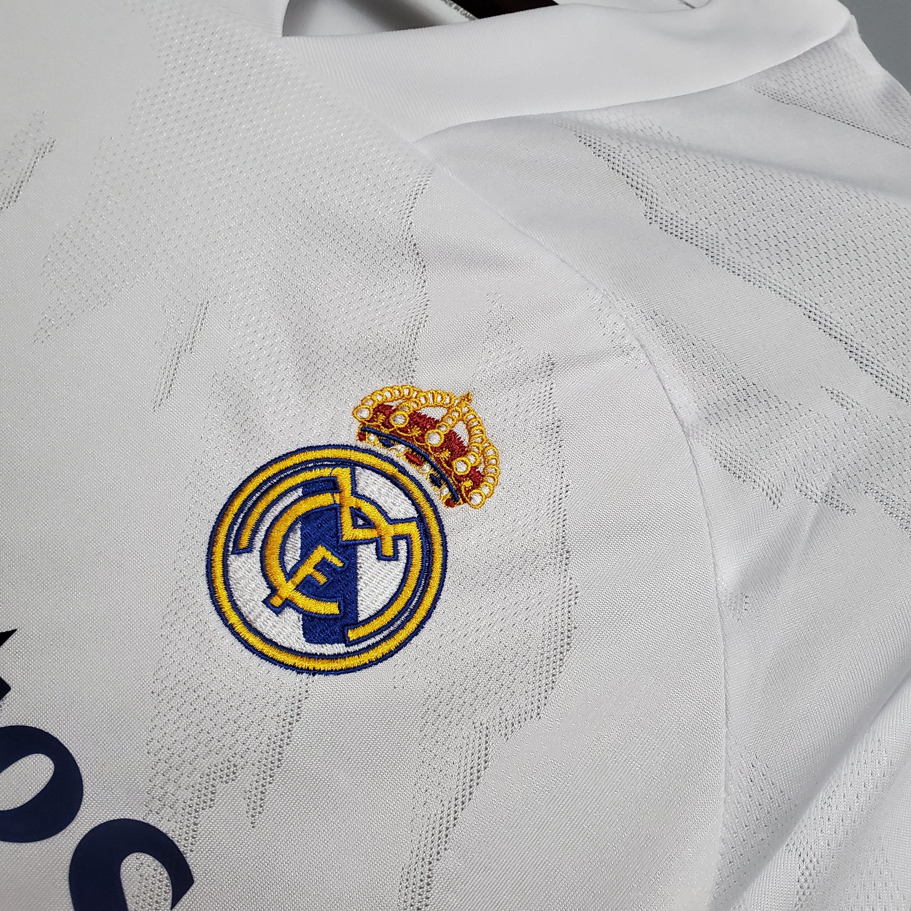 Real Madrid 2020–2021 Hjemmedrakt