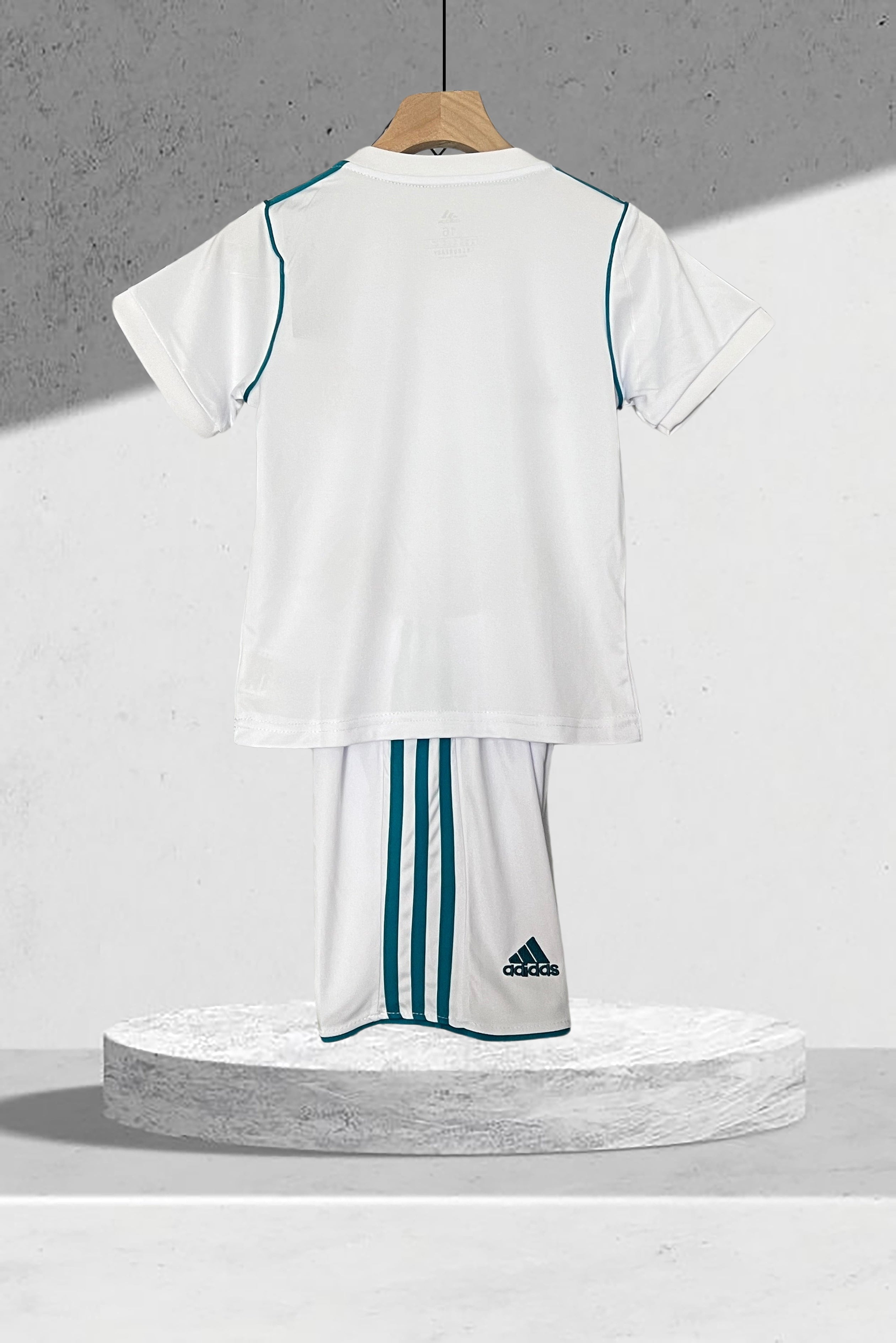 Real Madrid 2017–2018 Hjemmedrakt Mini-Kit Barn