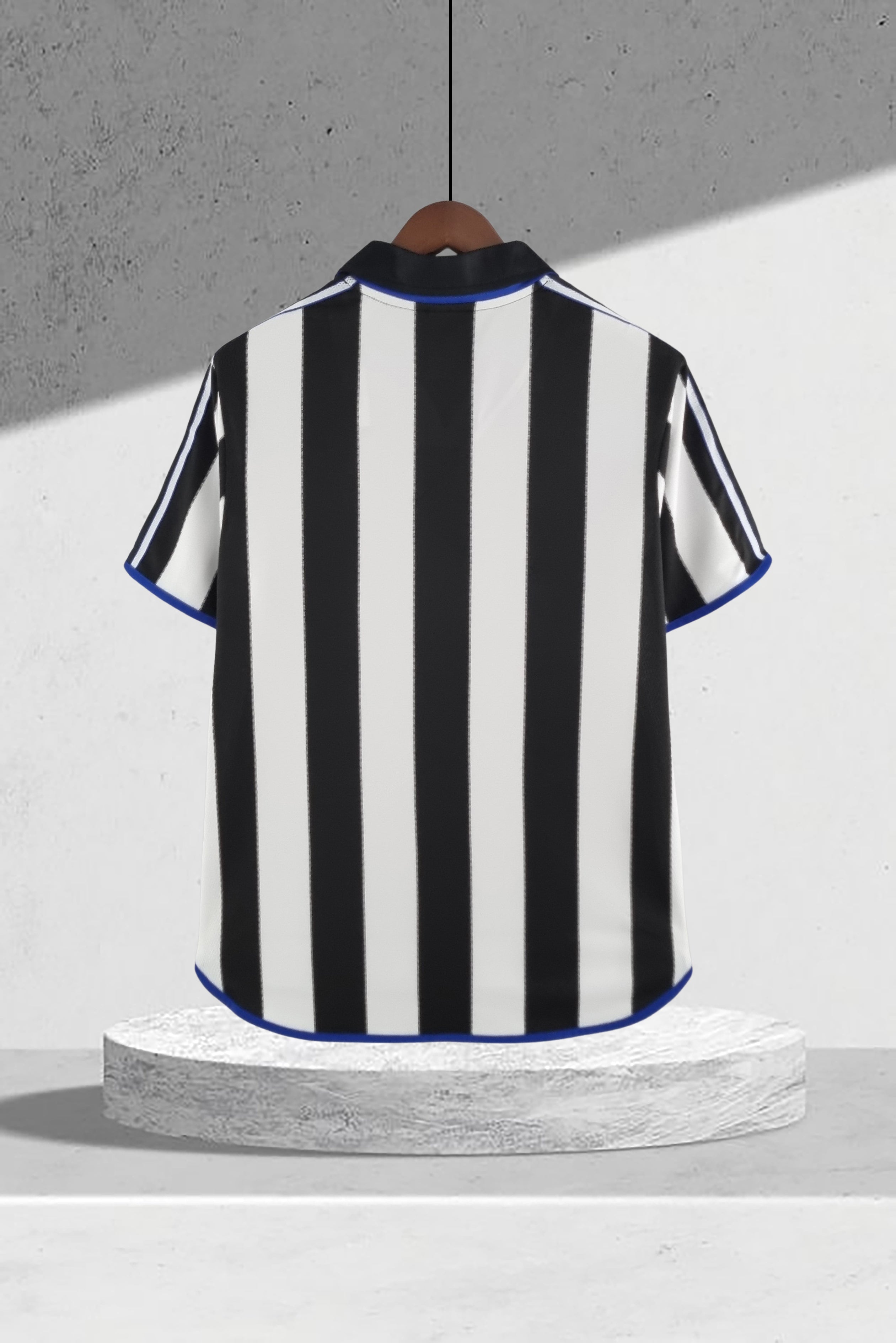 Newcastle United 2000–2001 Hjemmedrakt