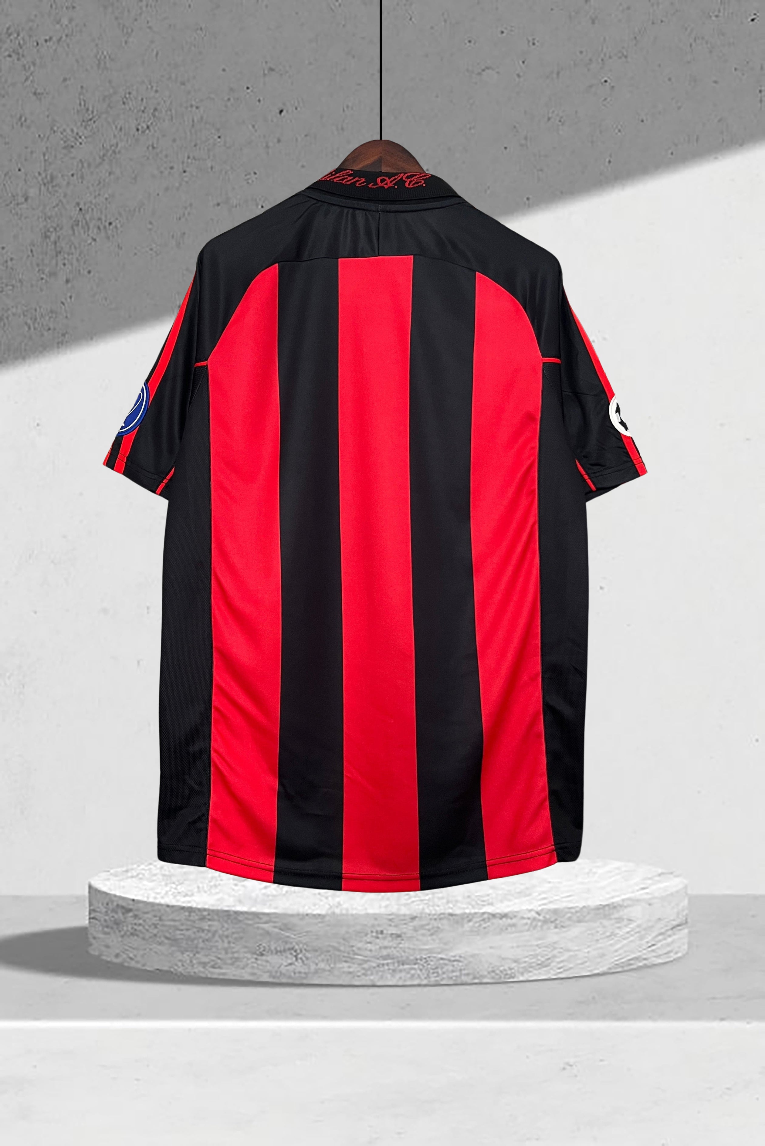 AC Milan 2000–2001 Hjemmedrakt