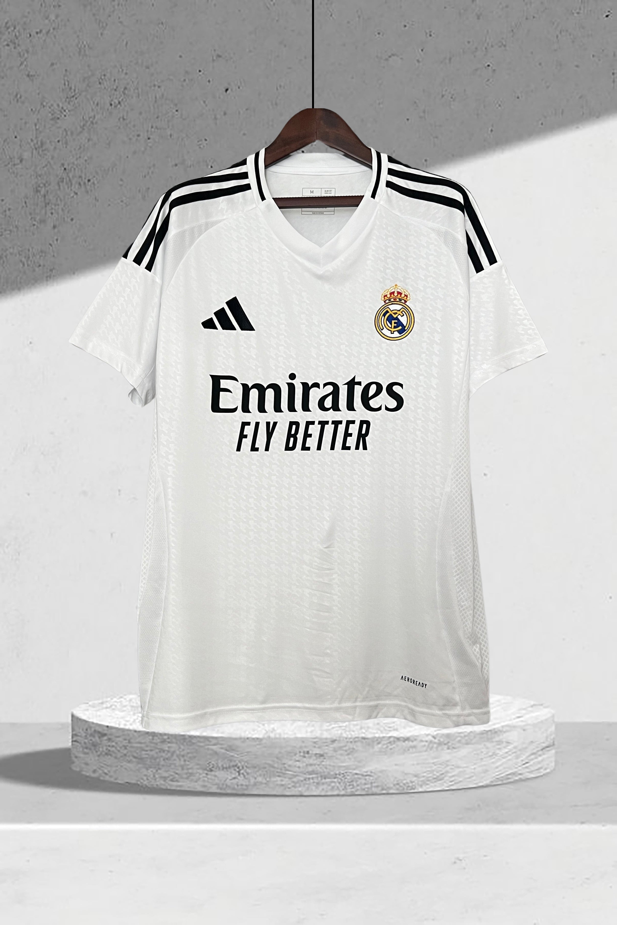 Real Madrid 2024–2025 Hjemmedrakt