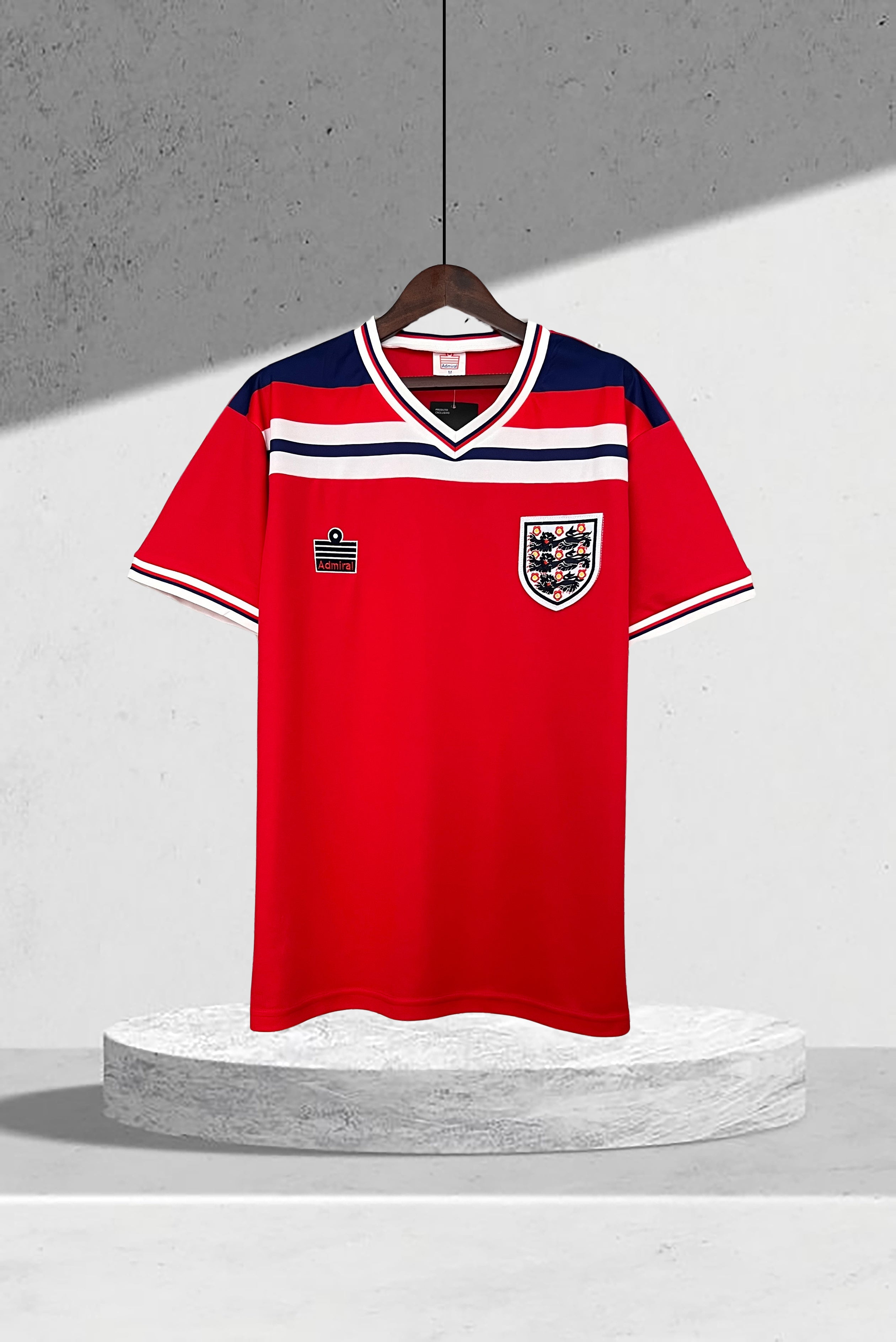 England 1982 VM Bortedrakt