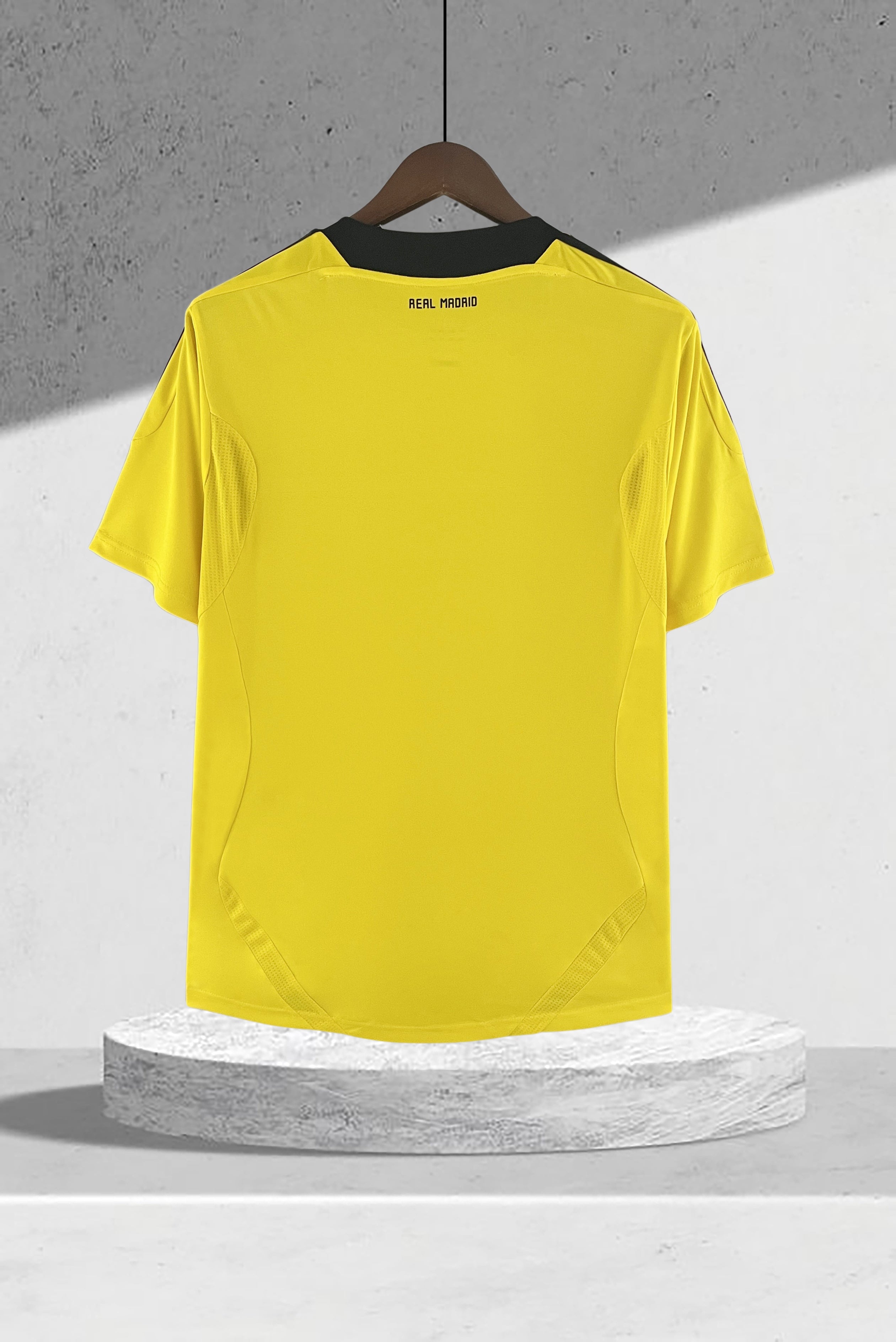 Real Madrid 2011–2012 Keeperdrakt