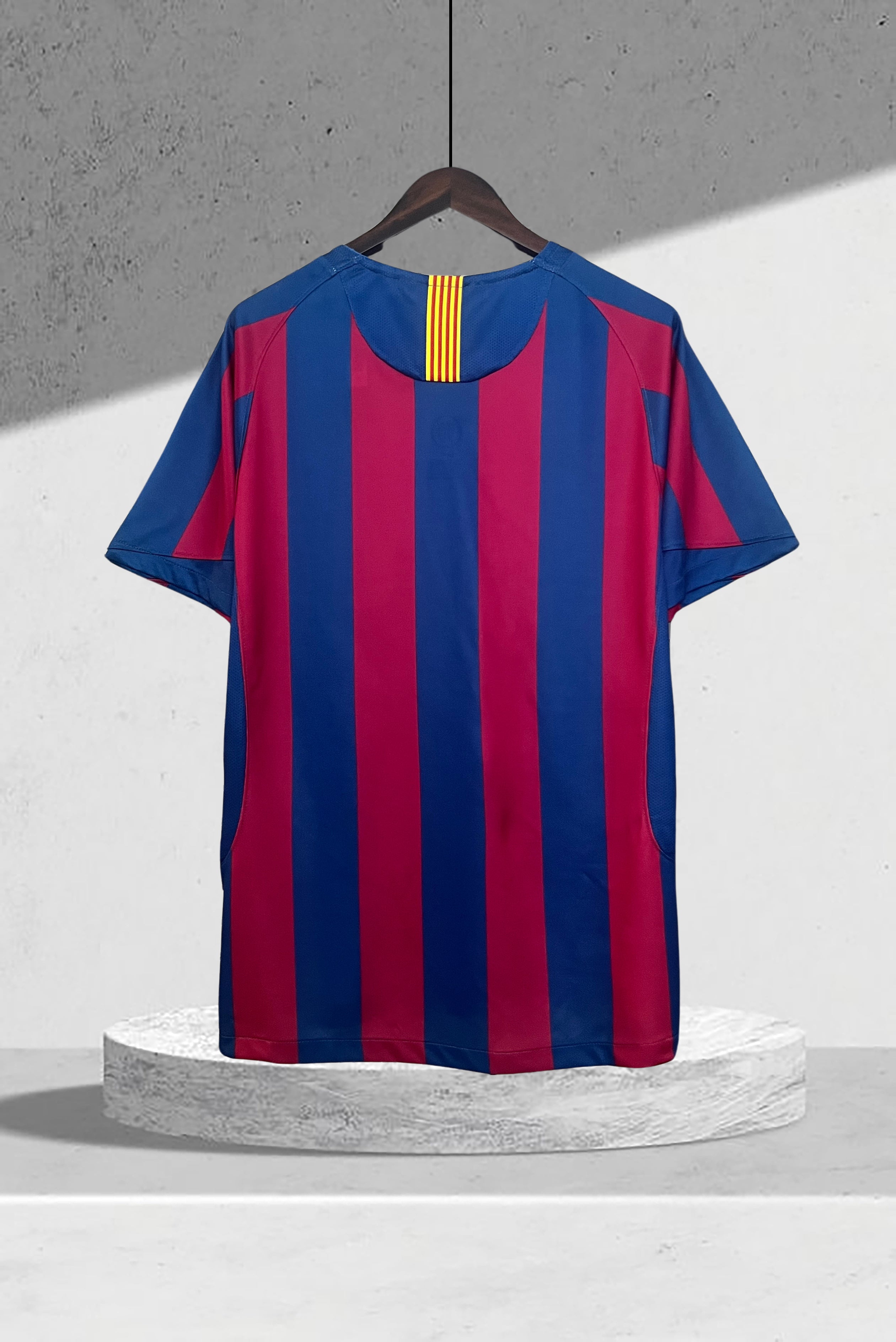 Barcelona 2005–2006 Hjemmedrakt
