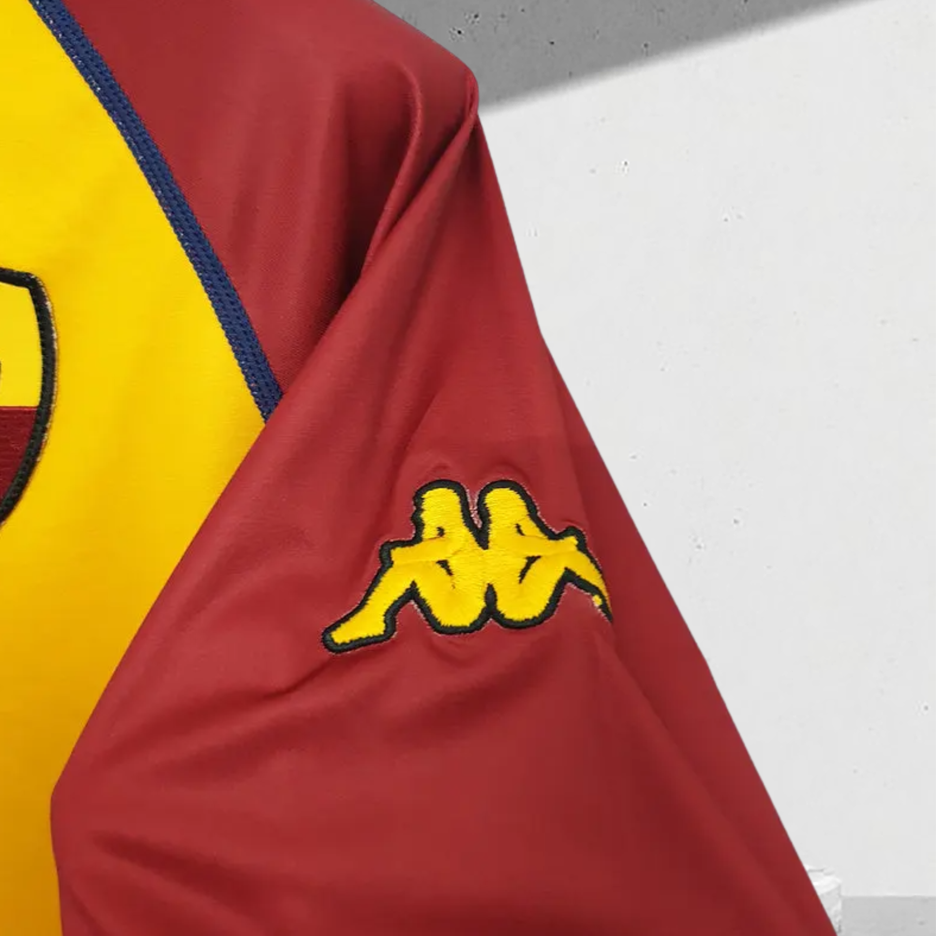 AS Roma 2000–2001 Hjemmedrakt