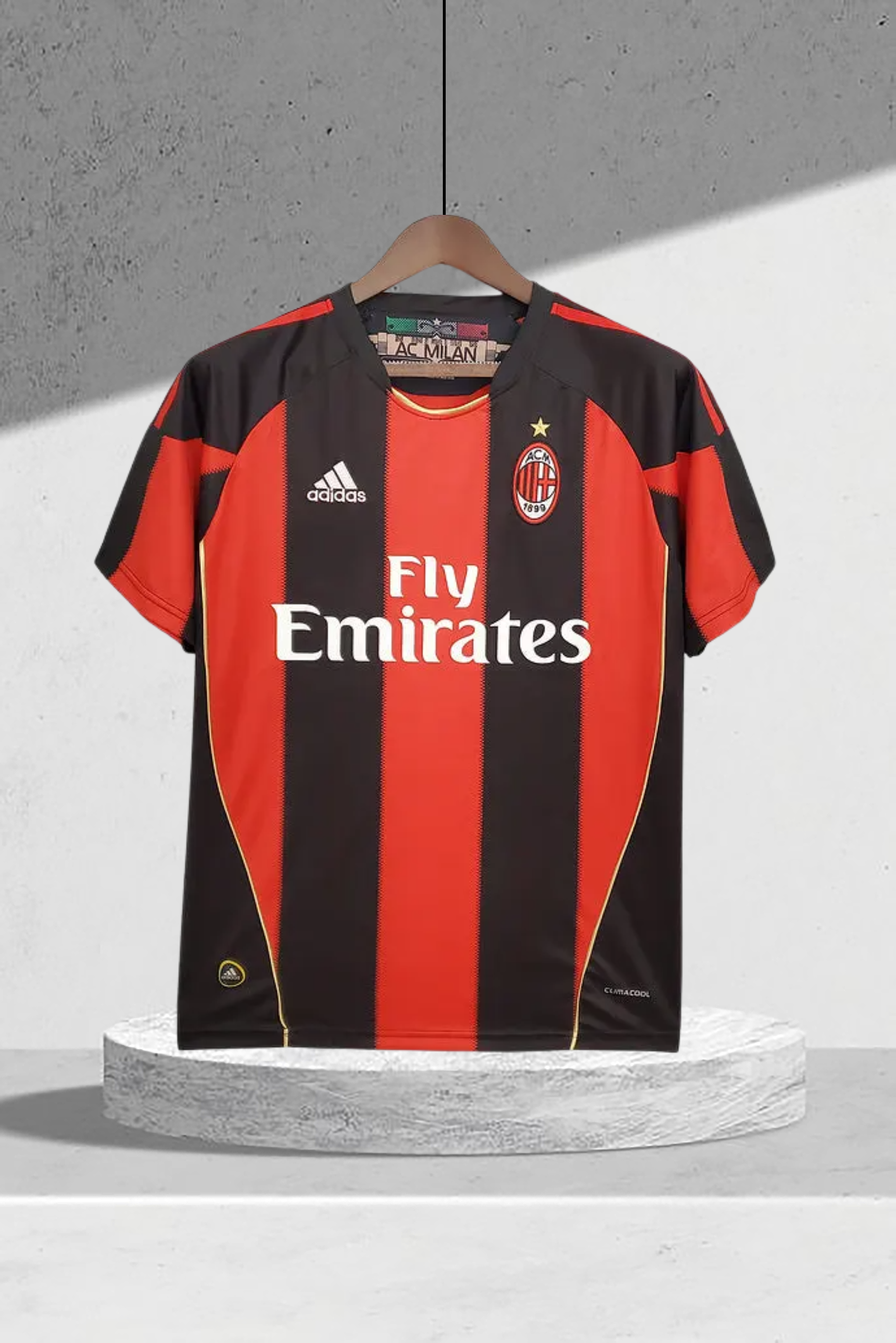 AC Milan 2010–2011 Hjemmedrakt