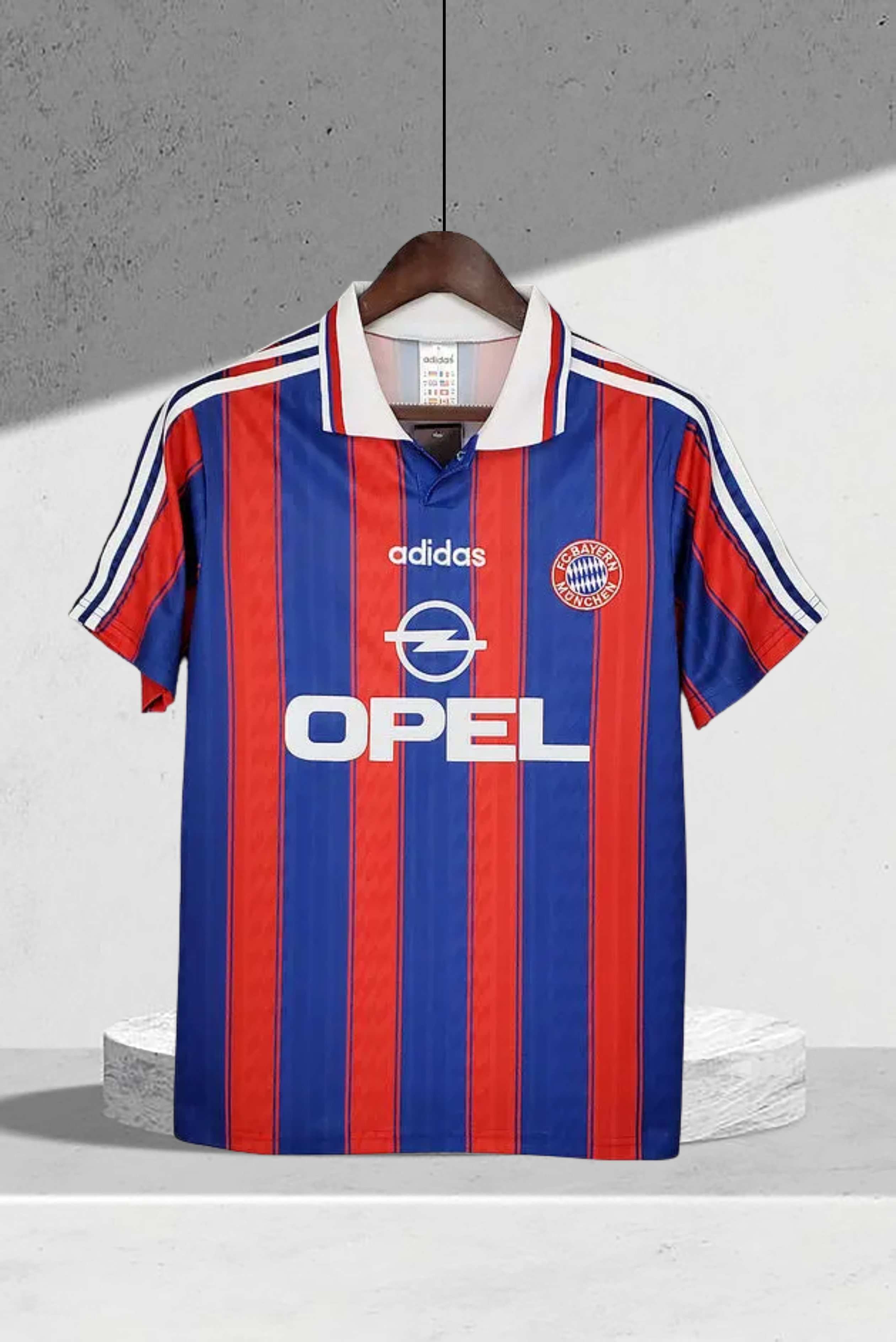 Bayern München 1996–1997 Hjemmedrakt