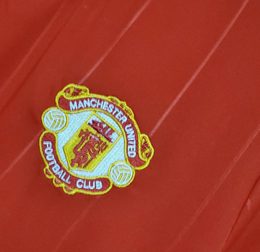 Manchester United 1983–1984 Hjemmedrakt