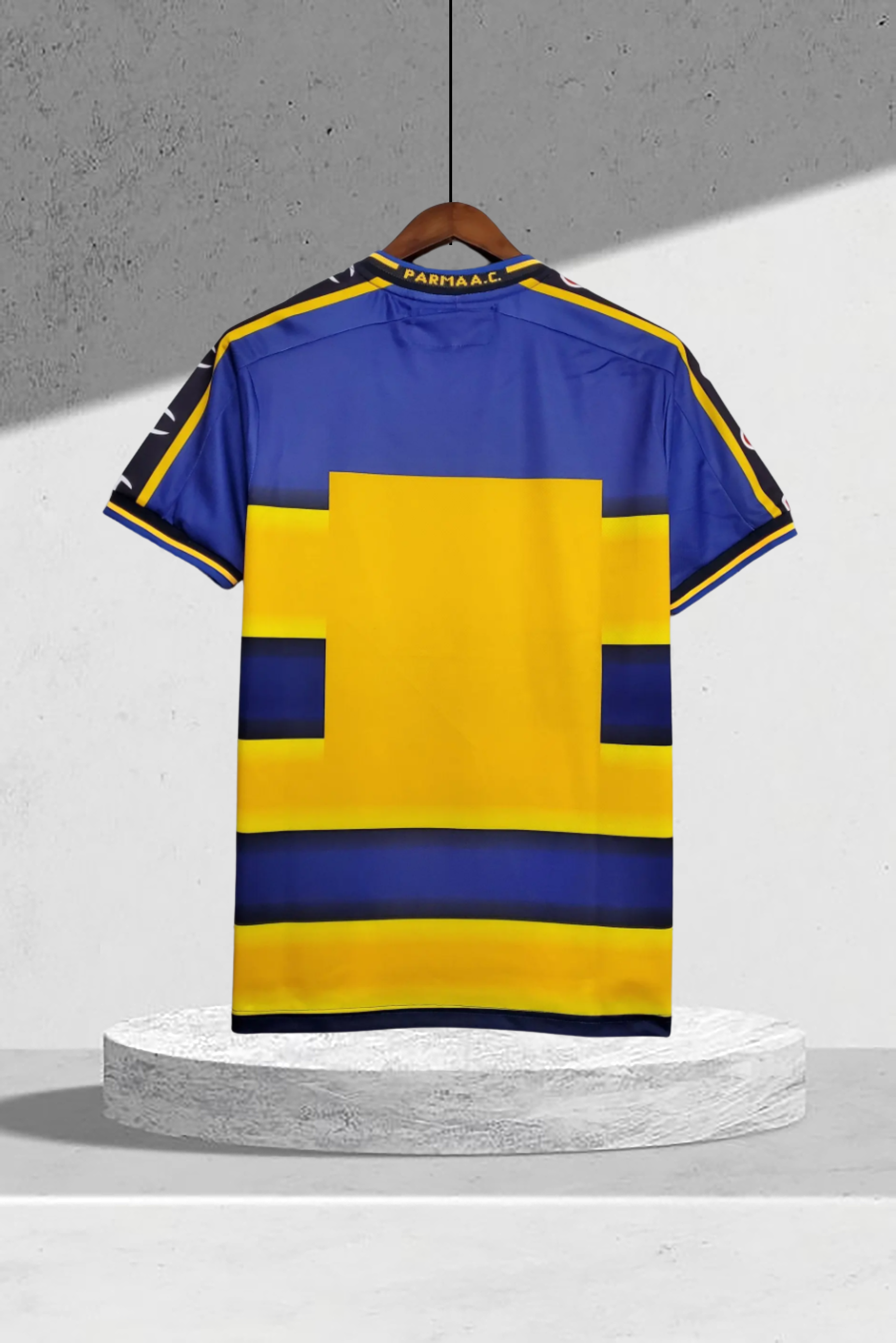 Parma 2001–2002 Hjemmedrakt