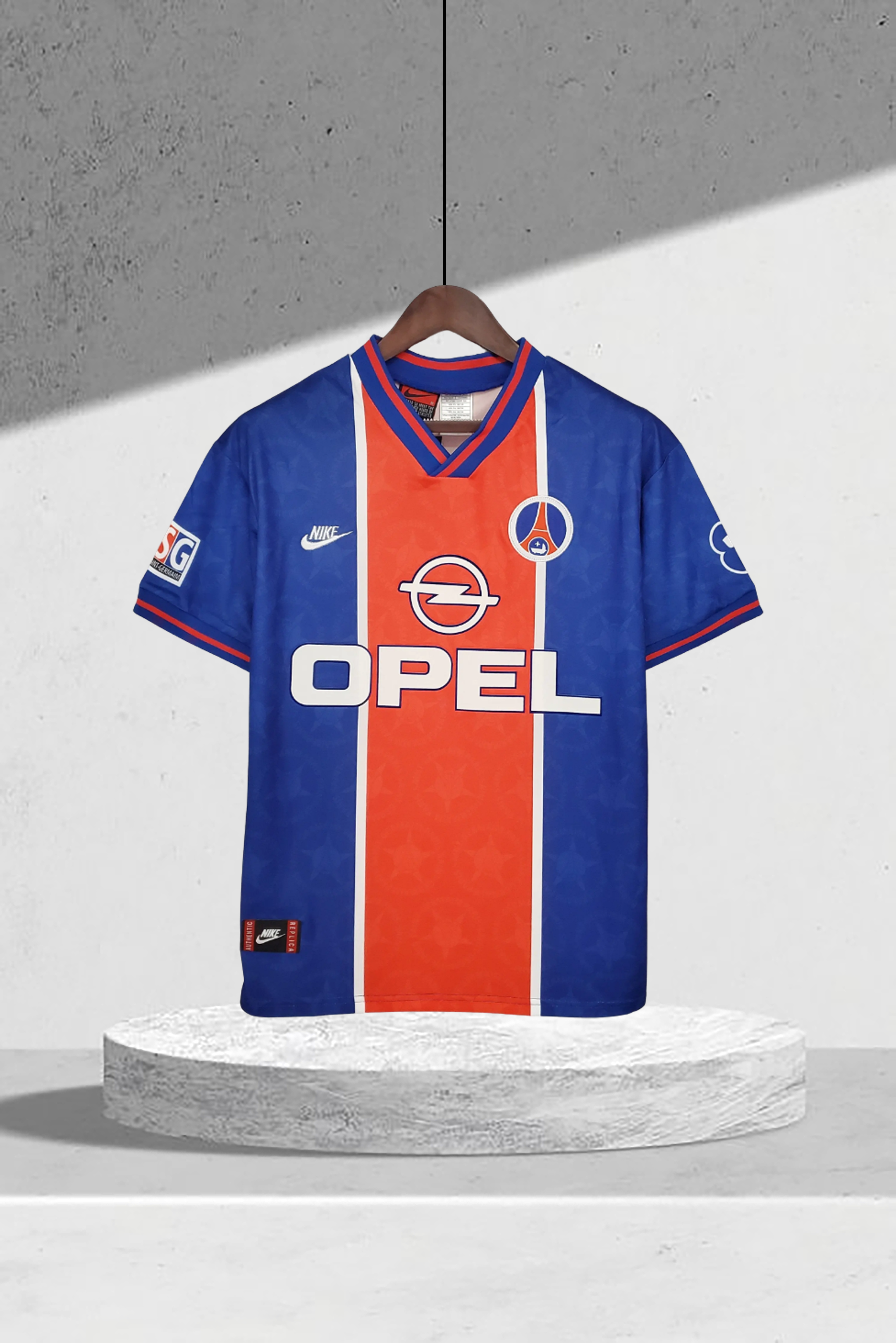 Paris Saint-Germain 1995–1996 Hjemmedrakt