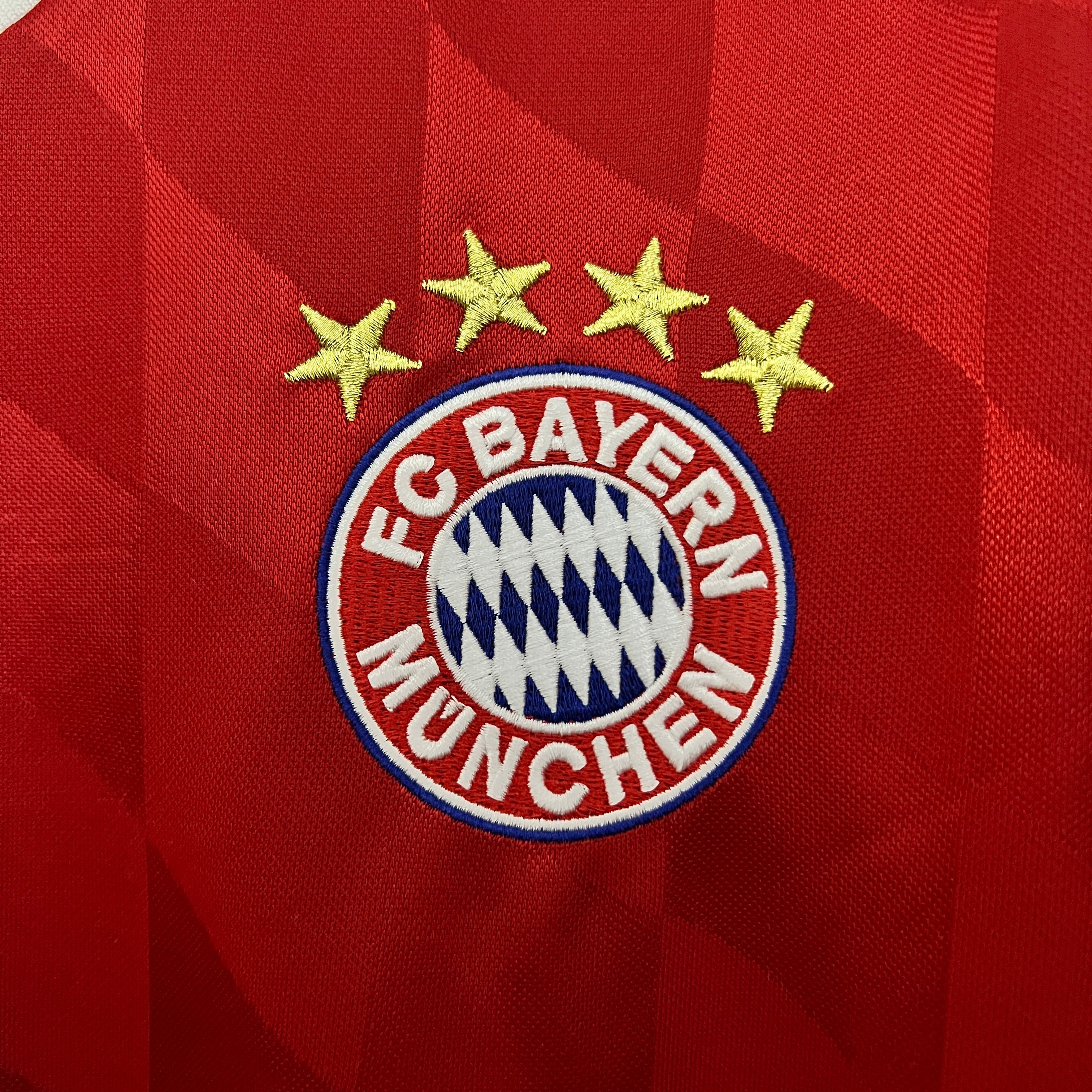 Bayern München 2013–2014 Hjemmedrakt