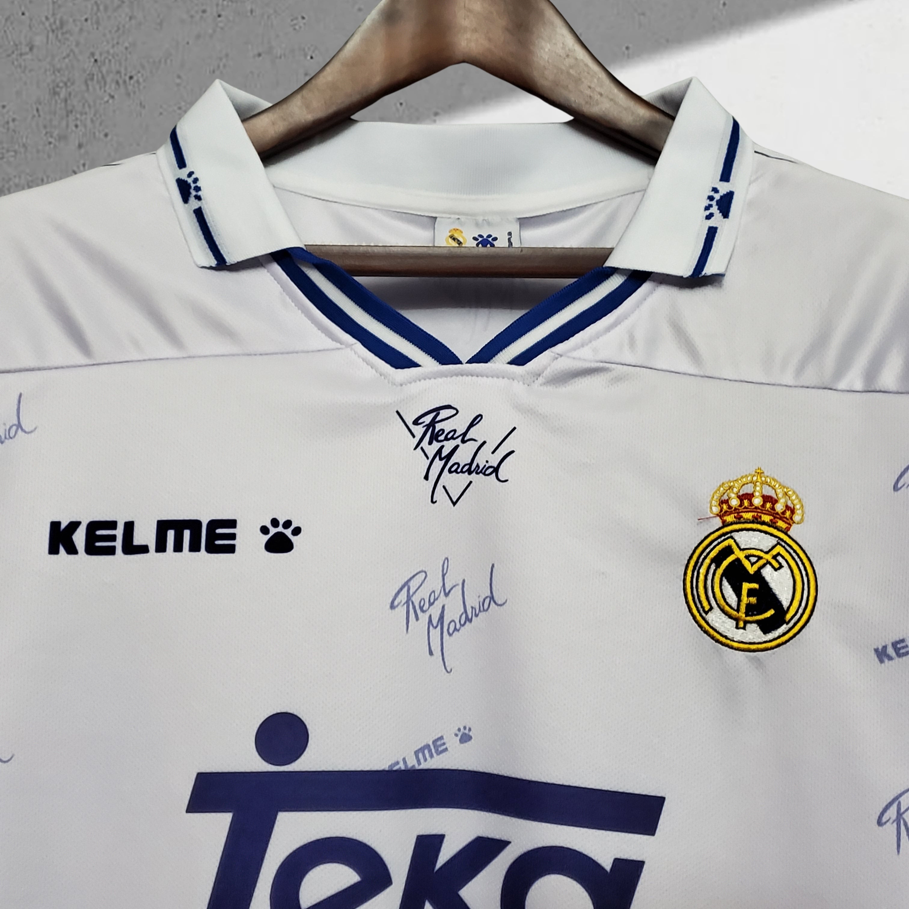 Real Madrid 1995–1996 Hjemmedrakt