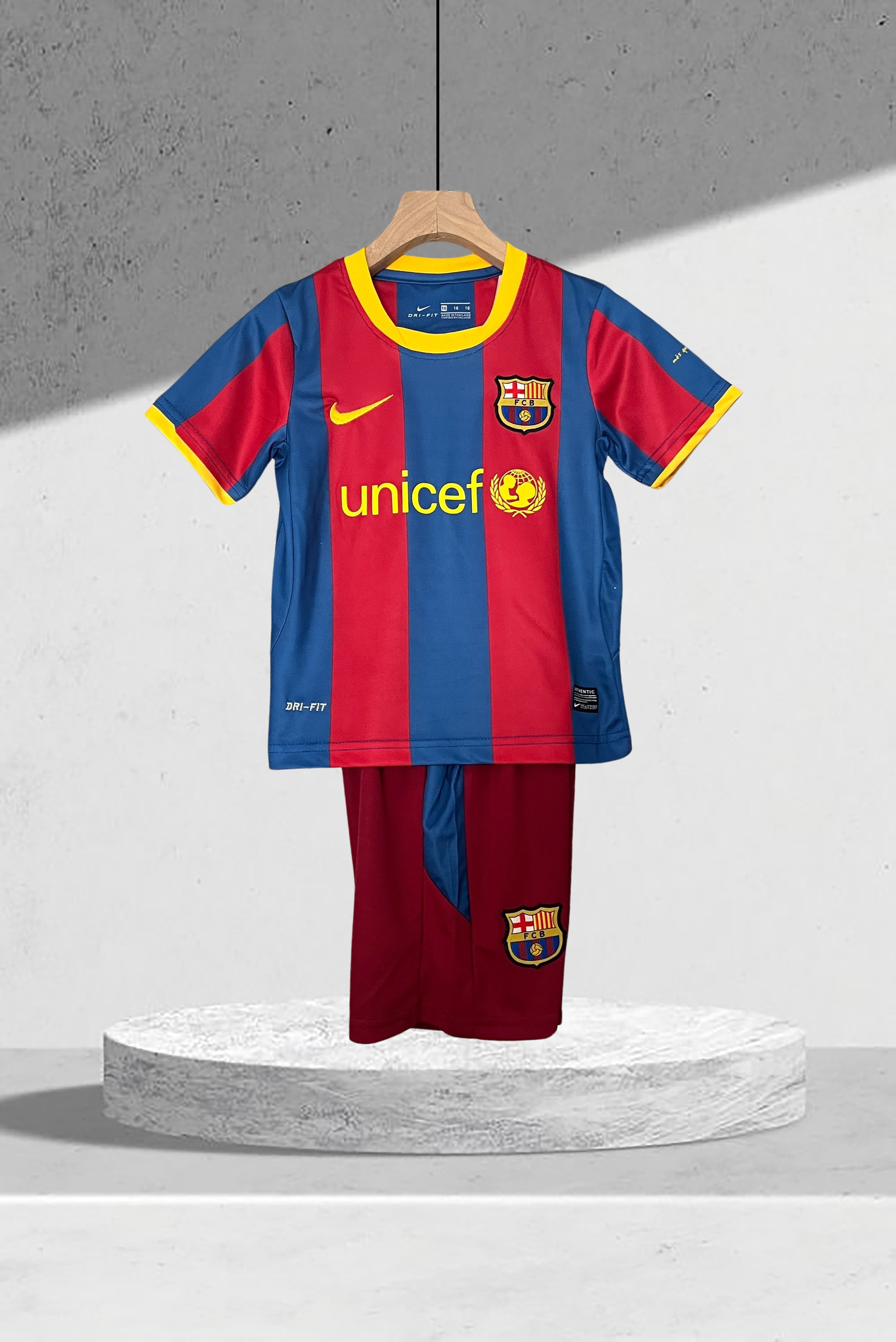 Barcelona 2010–2011 Hjemmedrakt Mini-Kit Barn