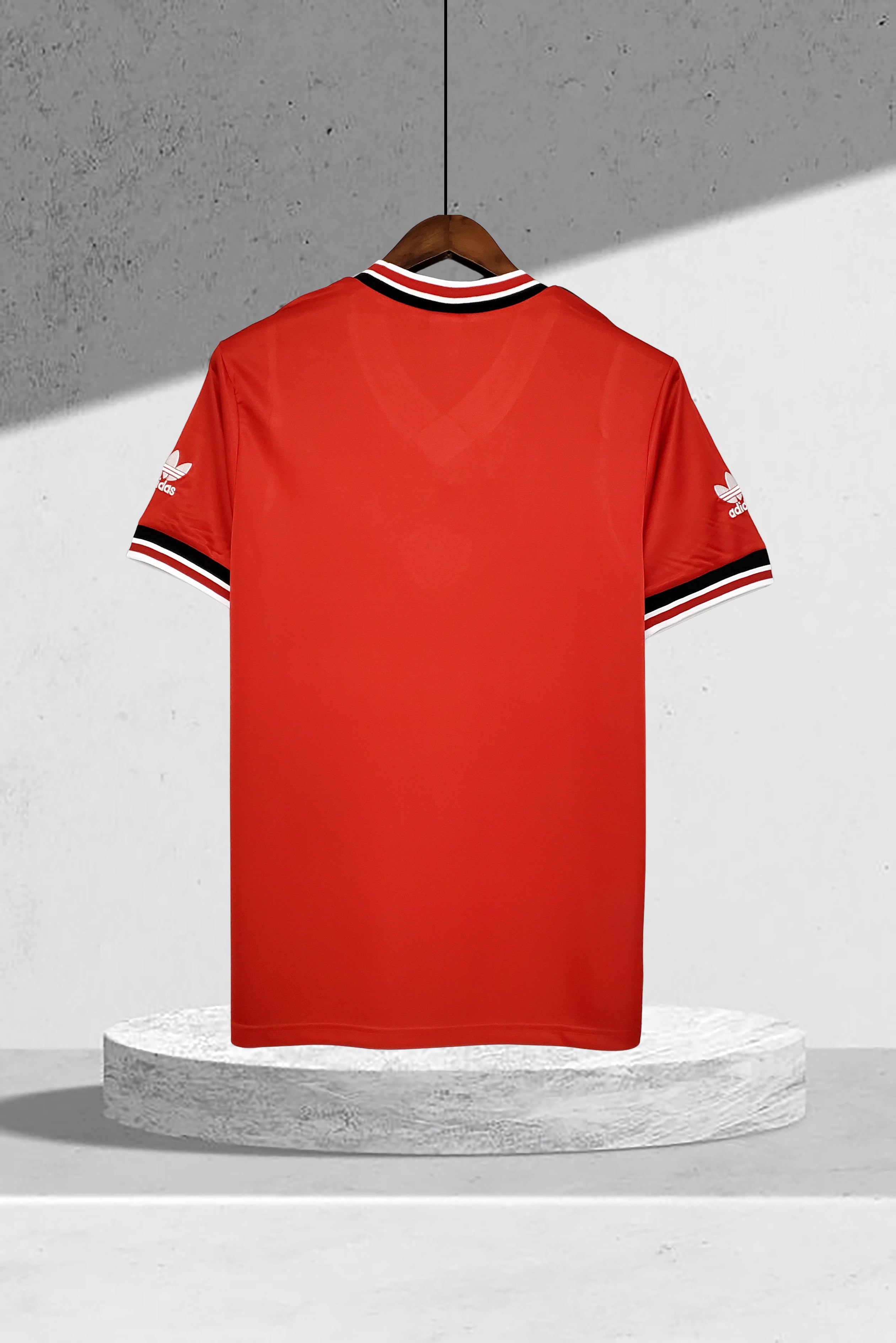 Manchester United 1985–1986 Hjemmedrakt