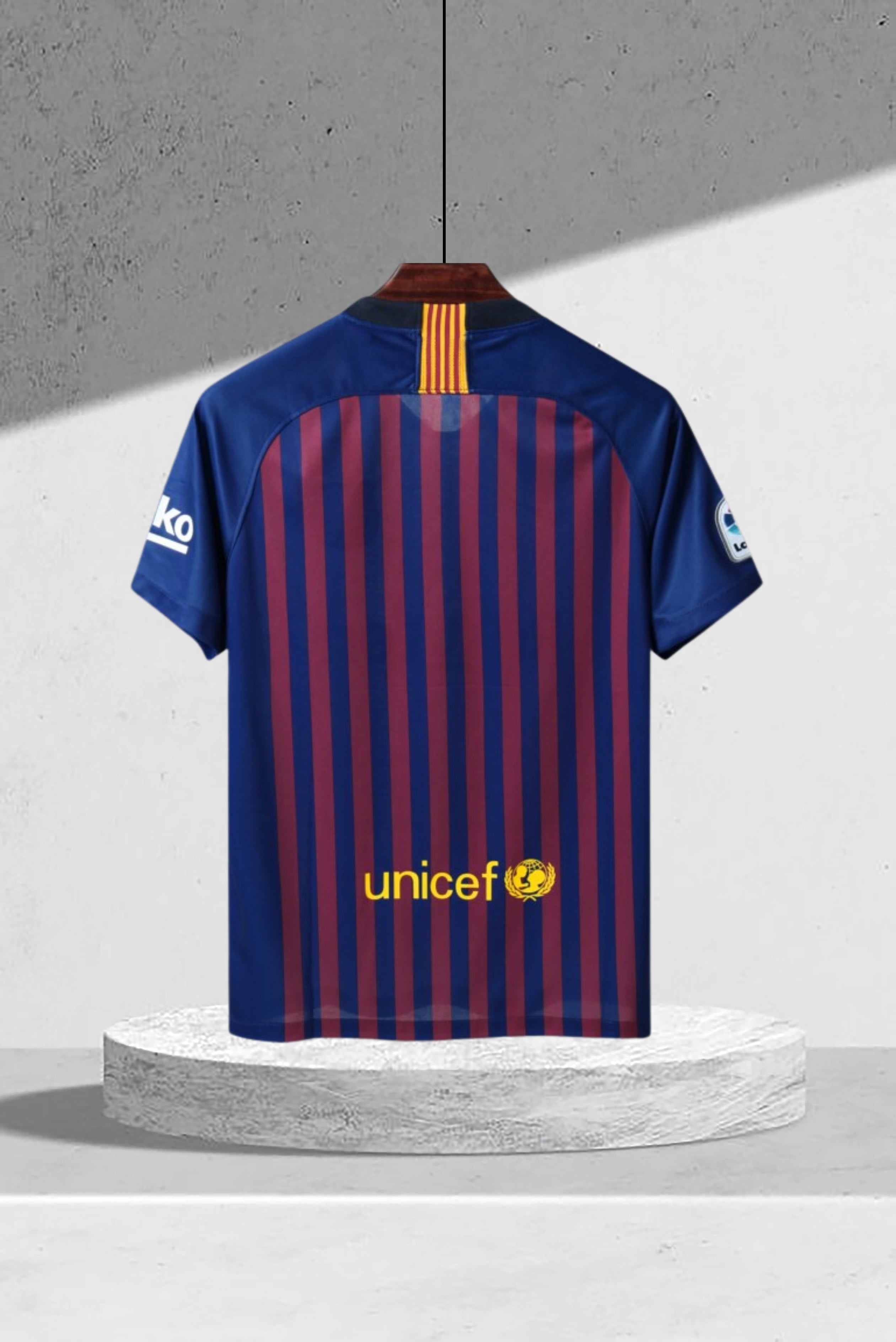 Barcelona 2018–2019 Hjemmedrakt