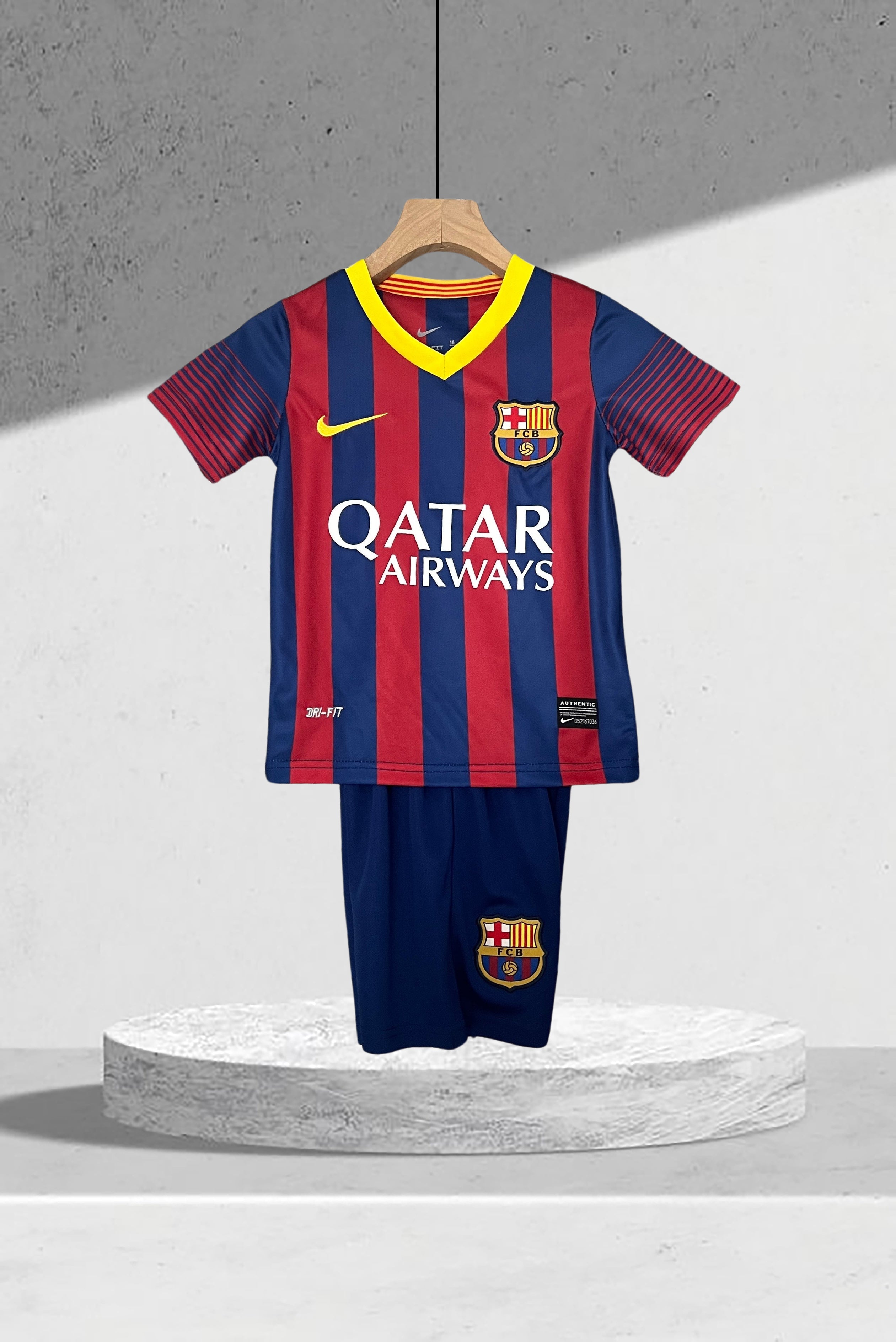 Barcelona 2013–2014 Hjemmedrakt Mini-Kit Barn