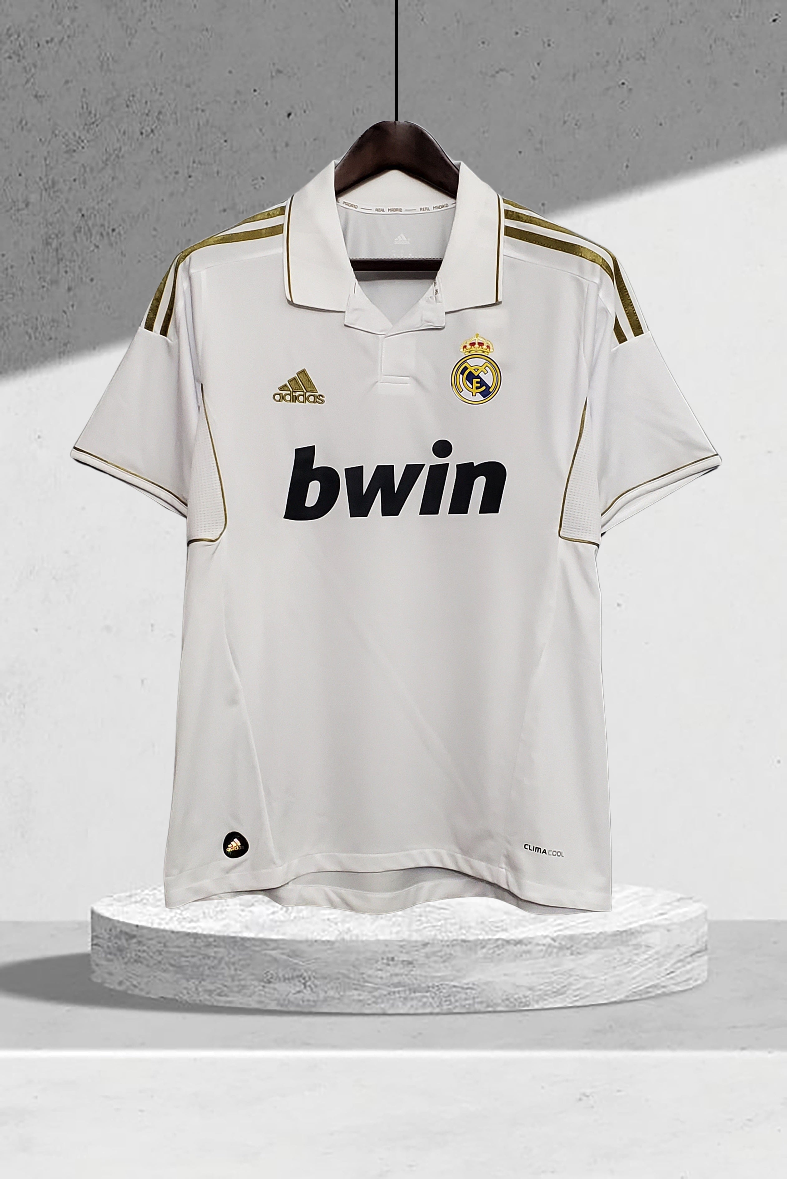 Real Madrid 2011–2012 Hjemmedrakt