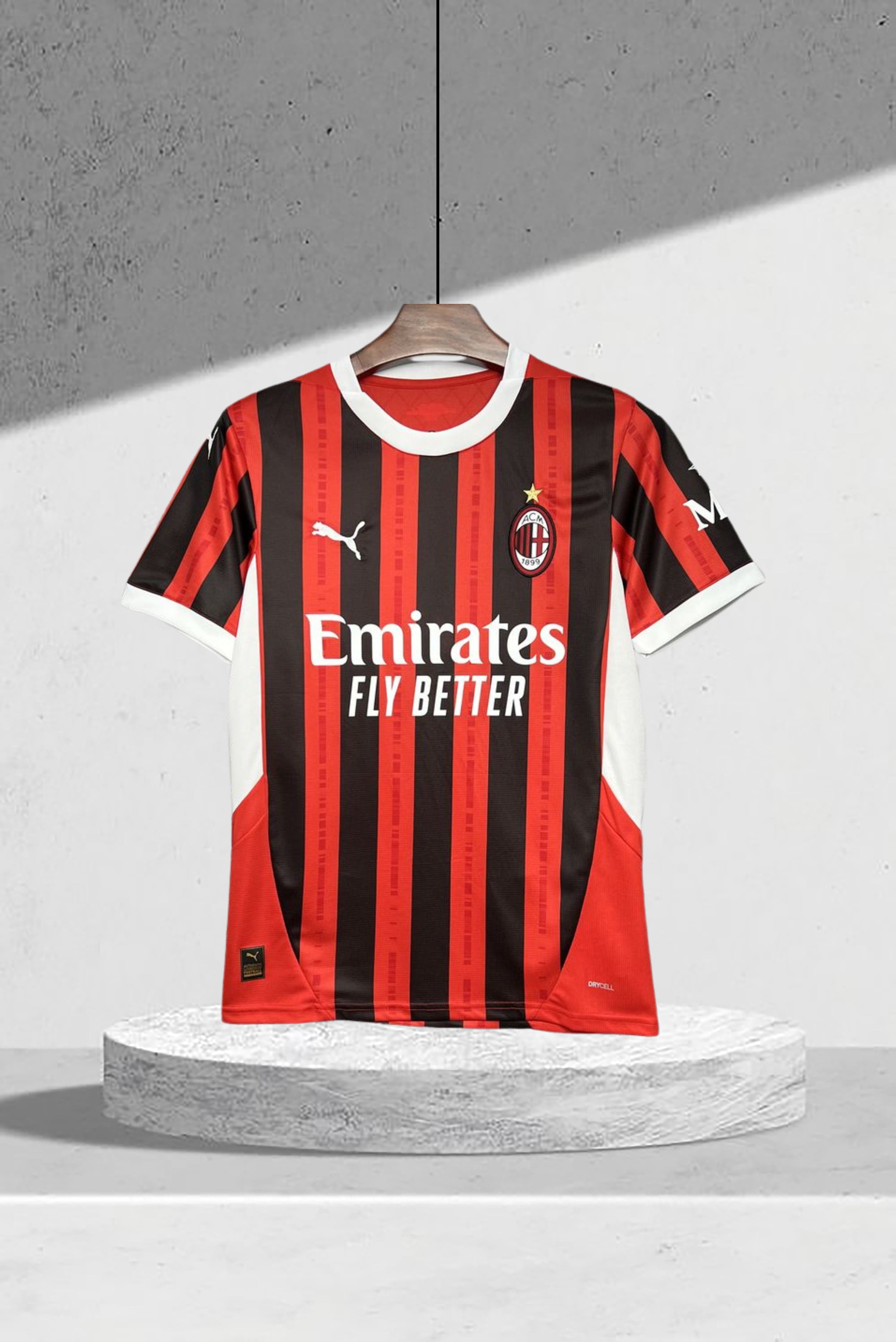 AC Milan 2024–2025 Hjemmedrakt