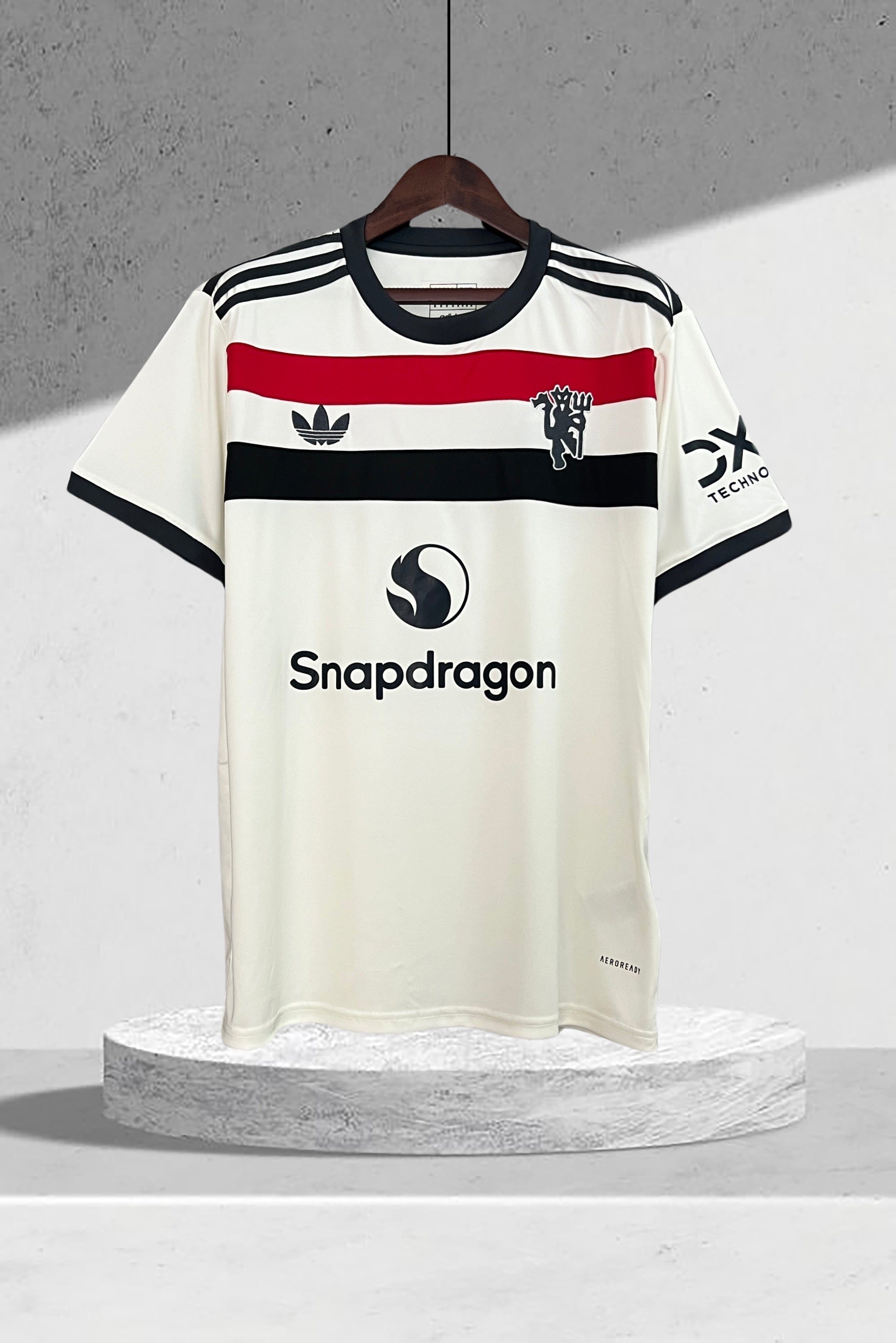 Manchester United 2024–2025 Tredjedrakt