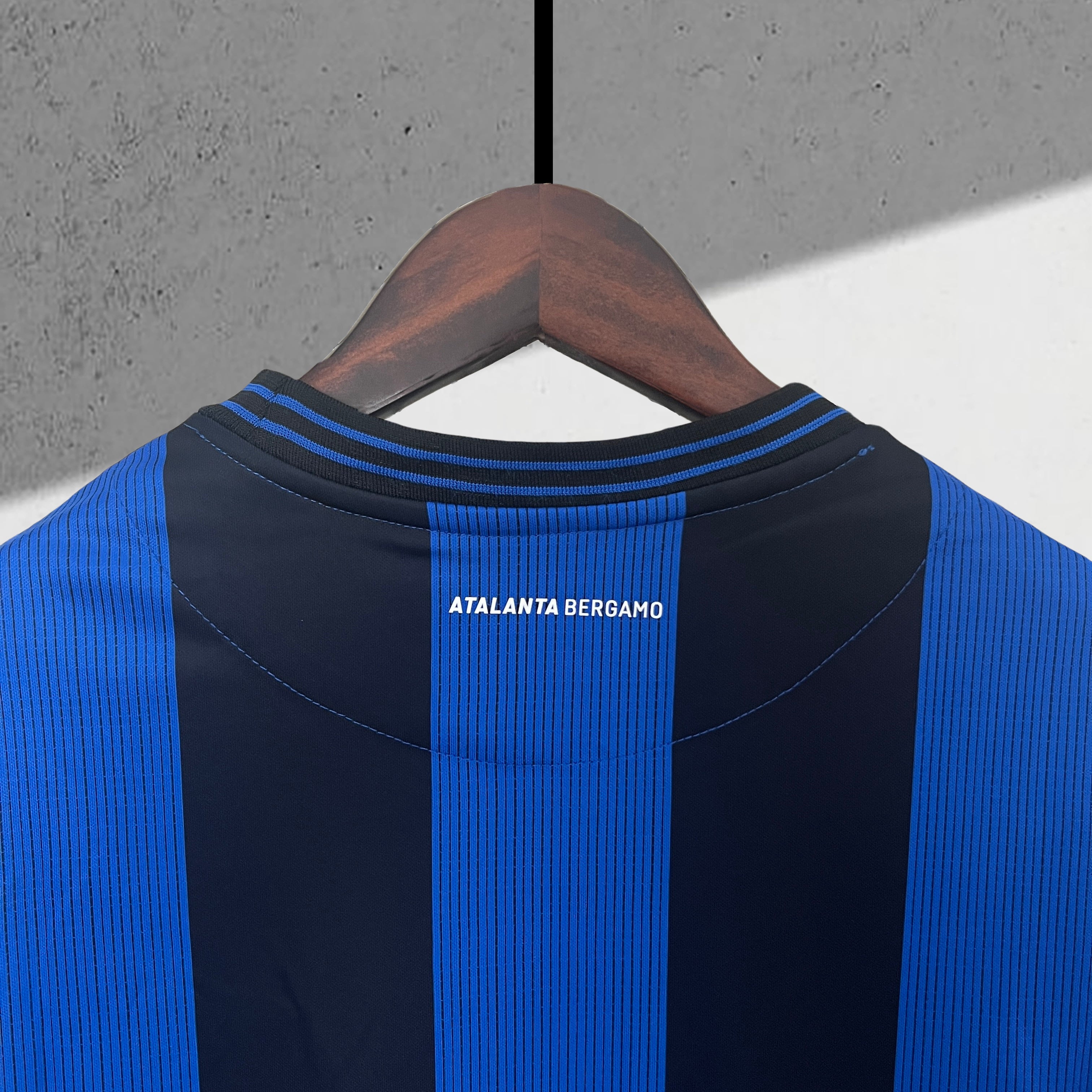 Atalanta 2024–2025 Hjemmedrakt