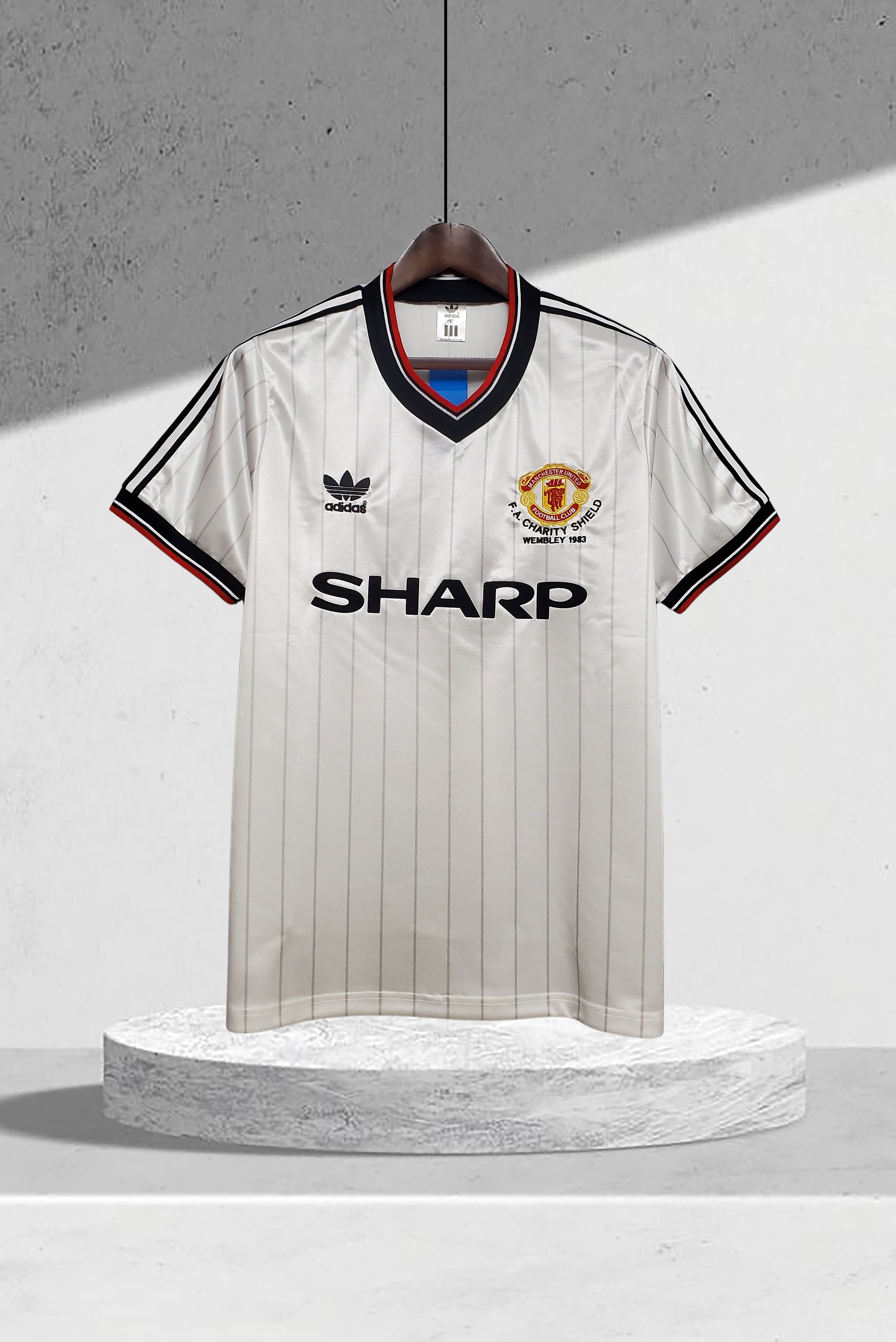 Manchester United 1983 FA Charity Shield-drakt