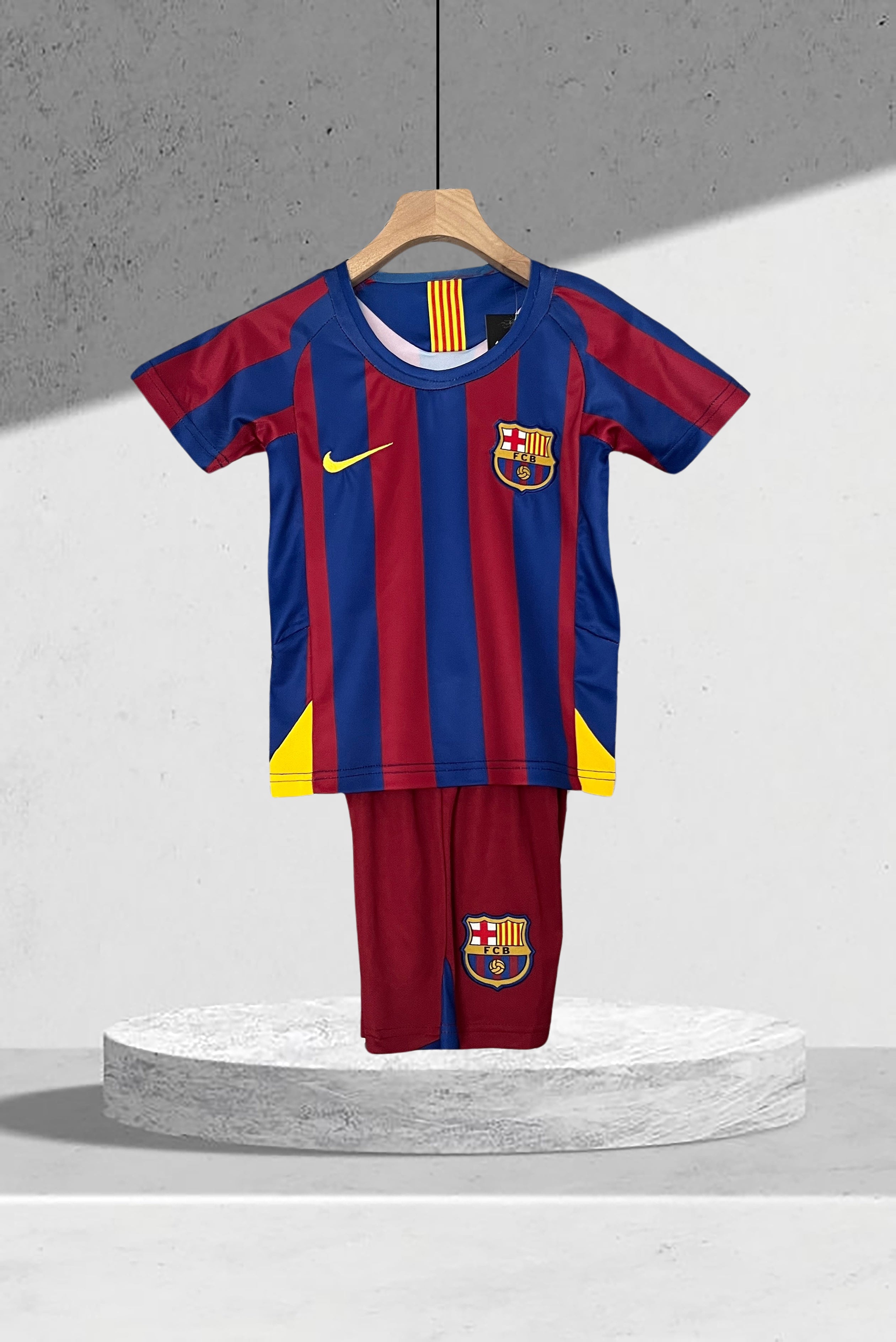 Barcelona 2005–2006 Hjemmedrakt Mini-Kit Barn