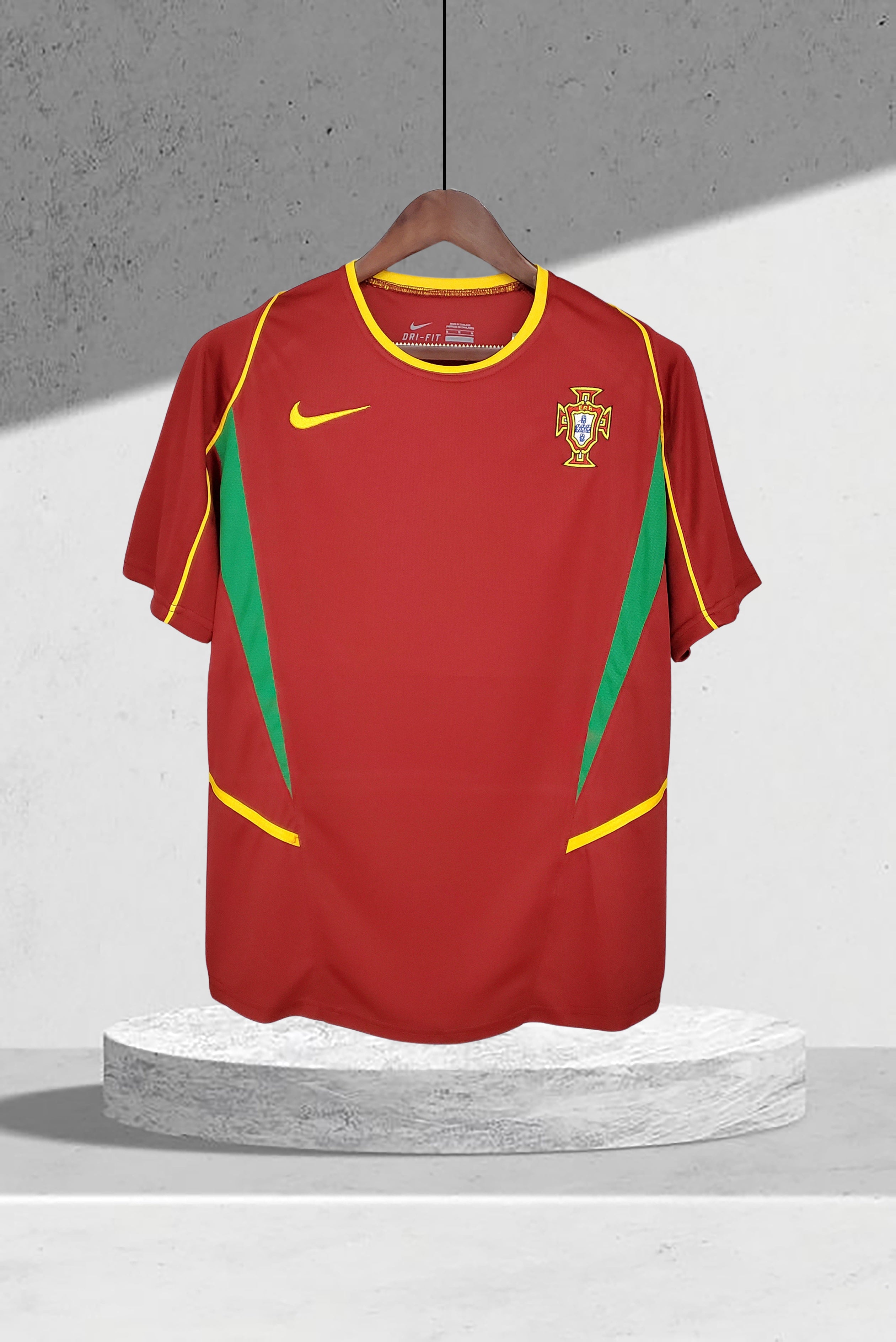 Portugals VM 2002 Hjemmedrakt