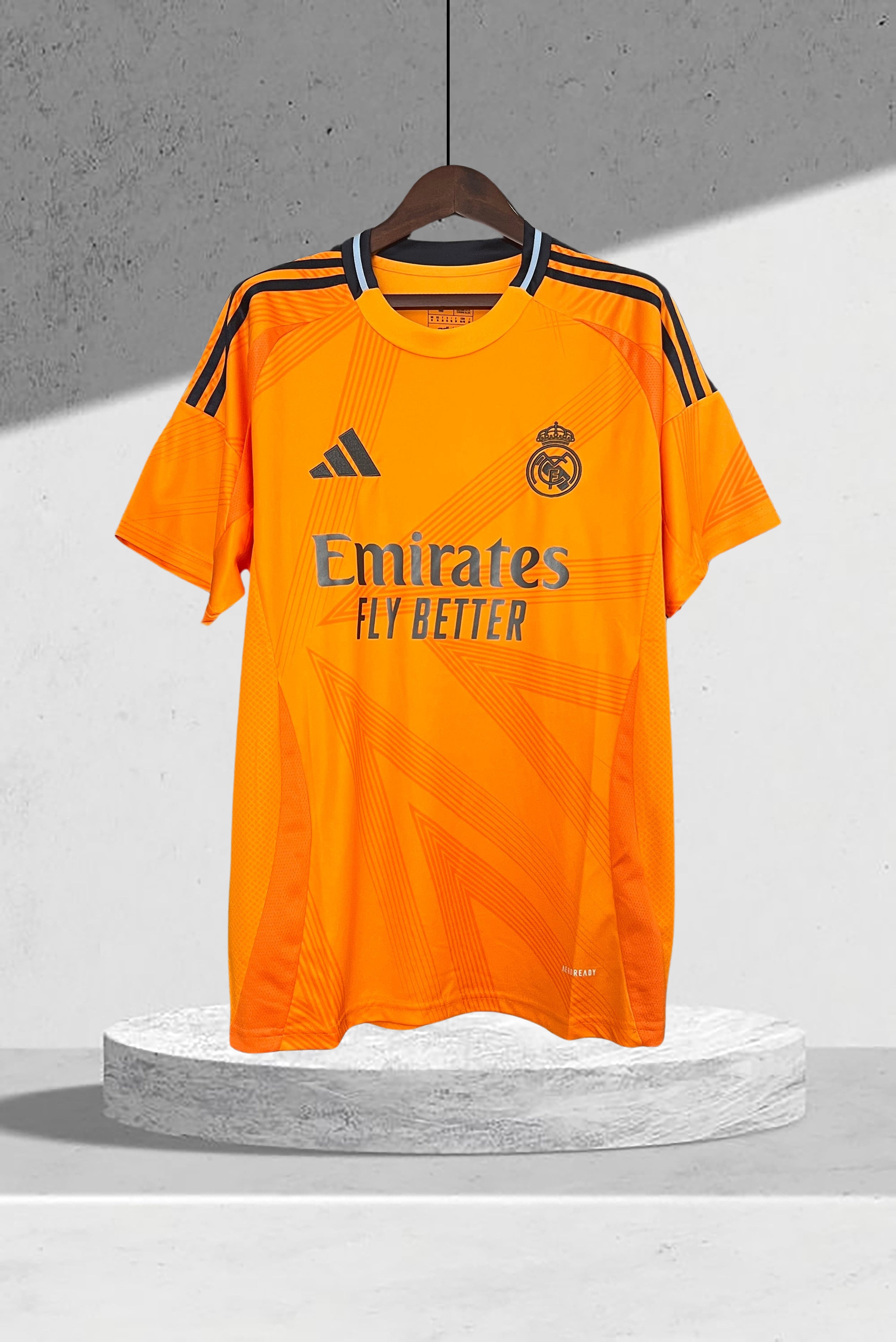 Real Madrid 2024–2025 Bortedrakt